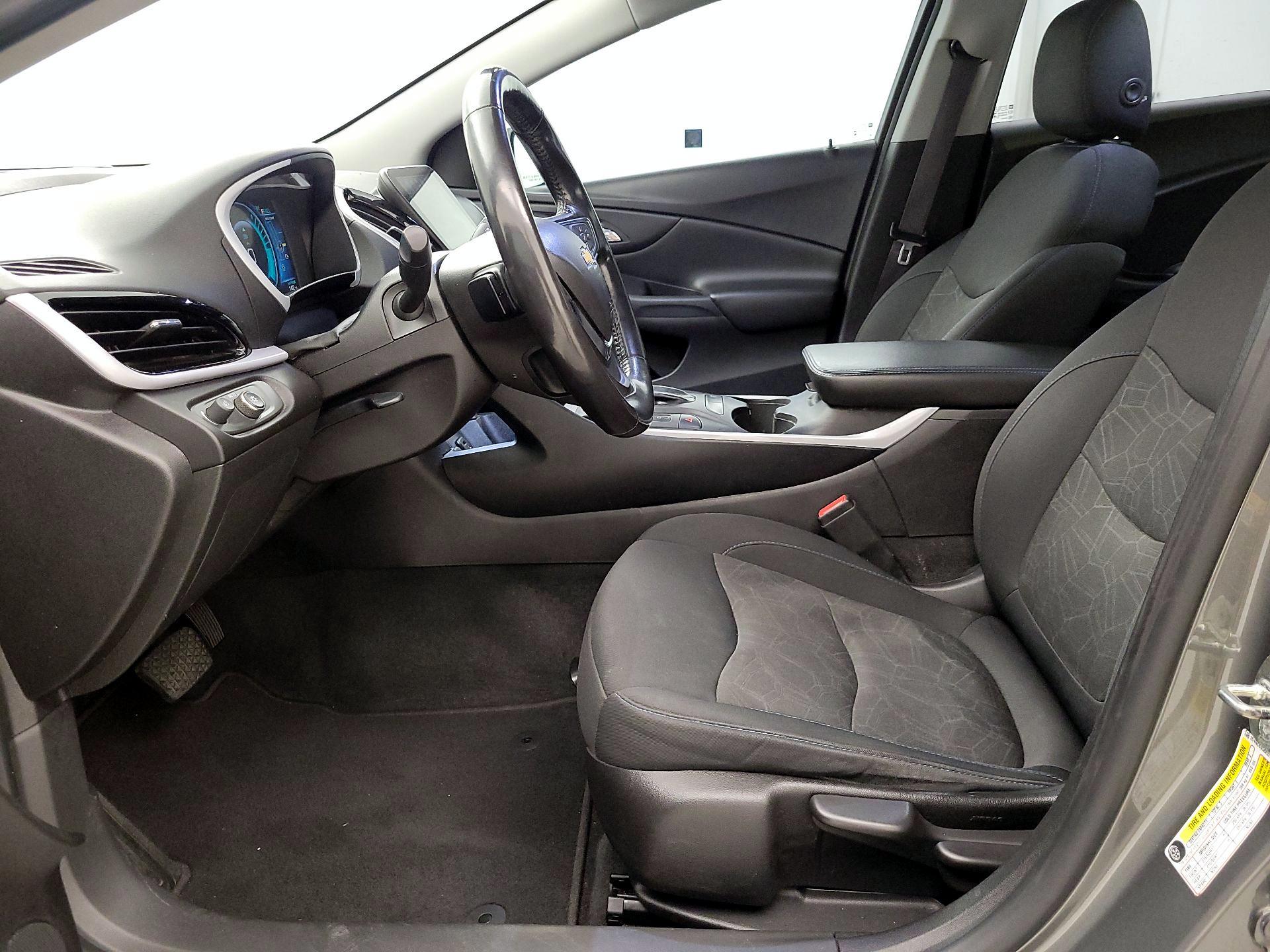 Thumbnail: 2017 Chevrolet Volt - 11