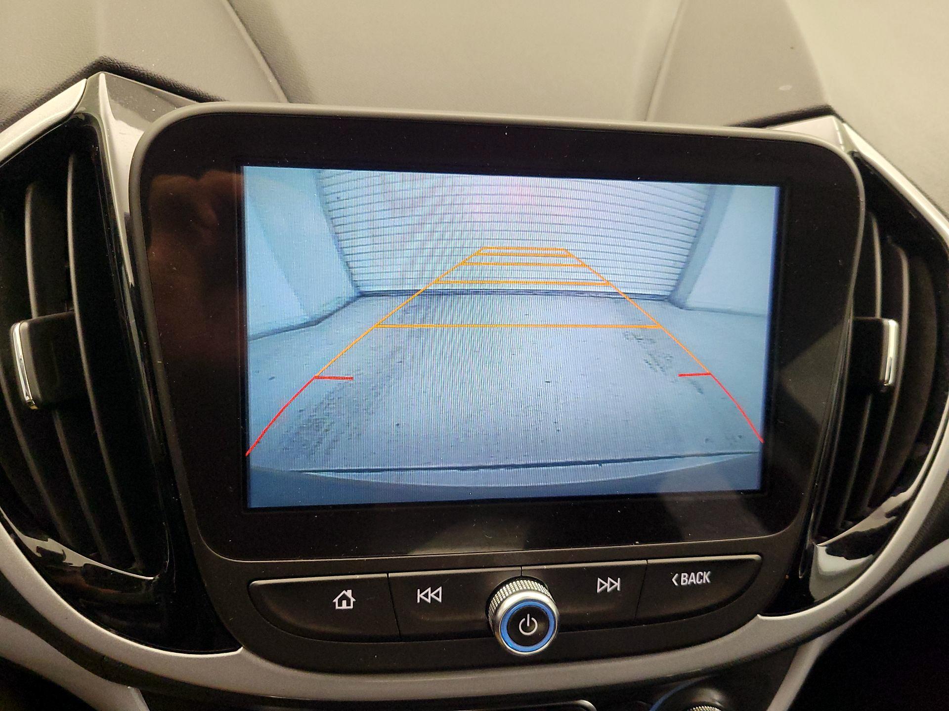 Thumbnail: 2017 Chevrolet Volt - 14