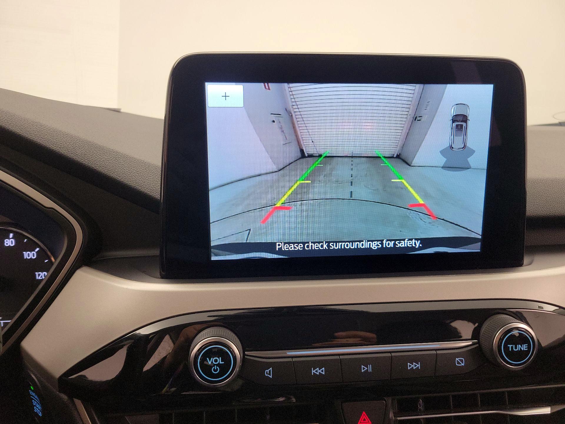 Thumbnail: 2021 Ford Escape - 15