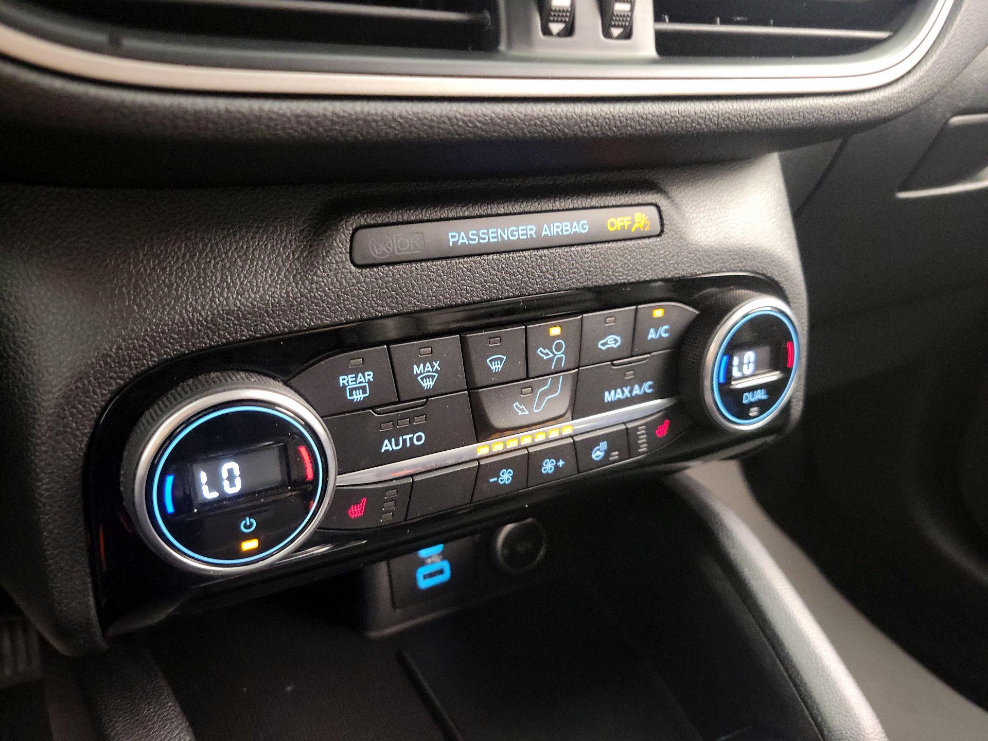 Thumbnail: 2021 Ford Escape - 17