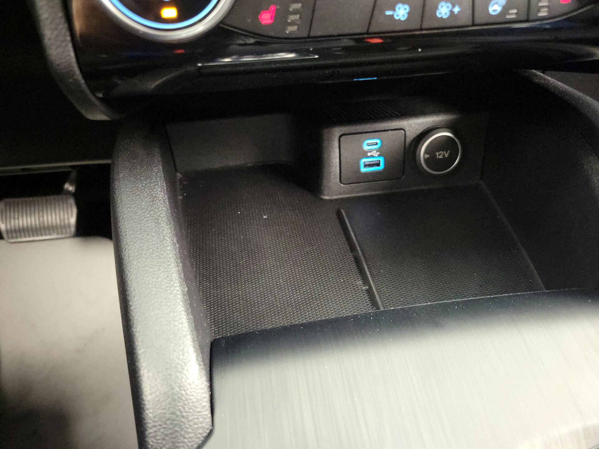 Thumbnail: 2021 Ford Escape - 19