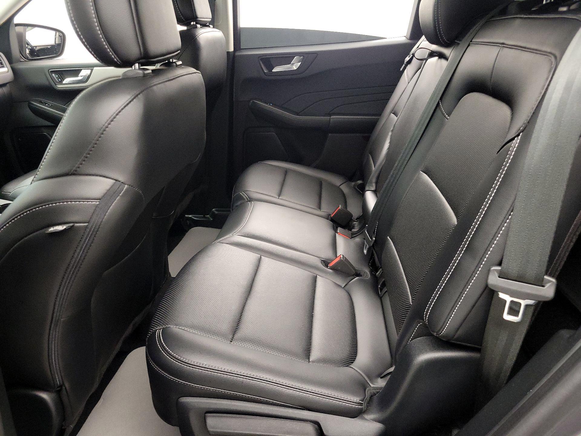 Thumbnail: 2021 Ford Escape - 20