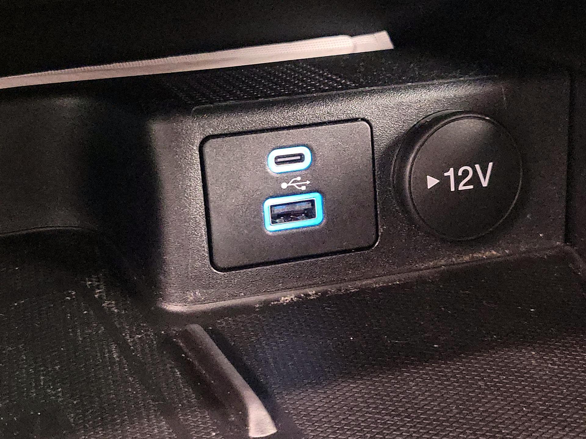 Thumbnail: 2022 Ford Escape - 18