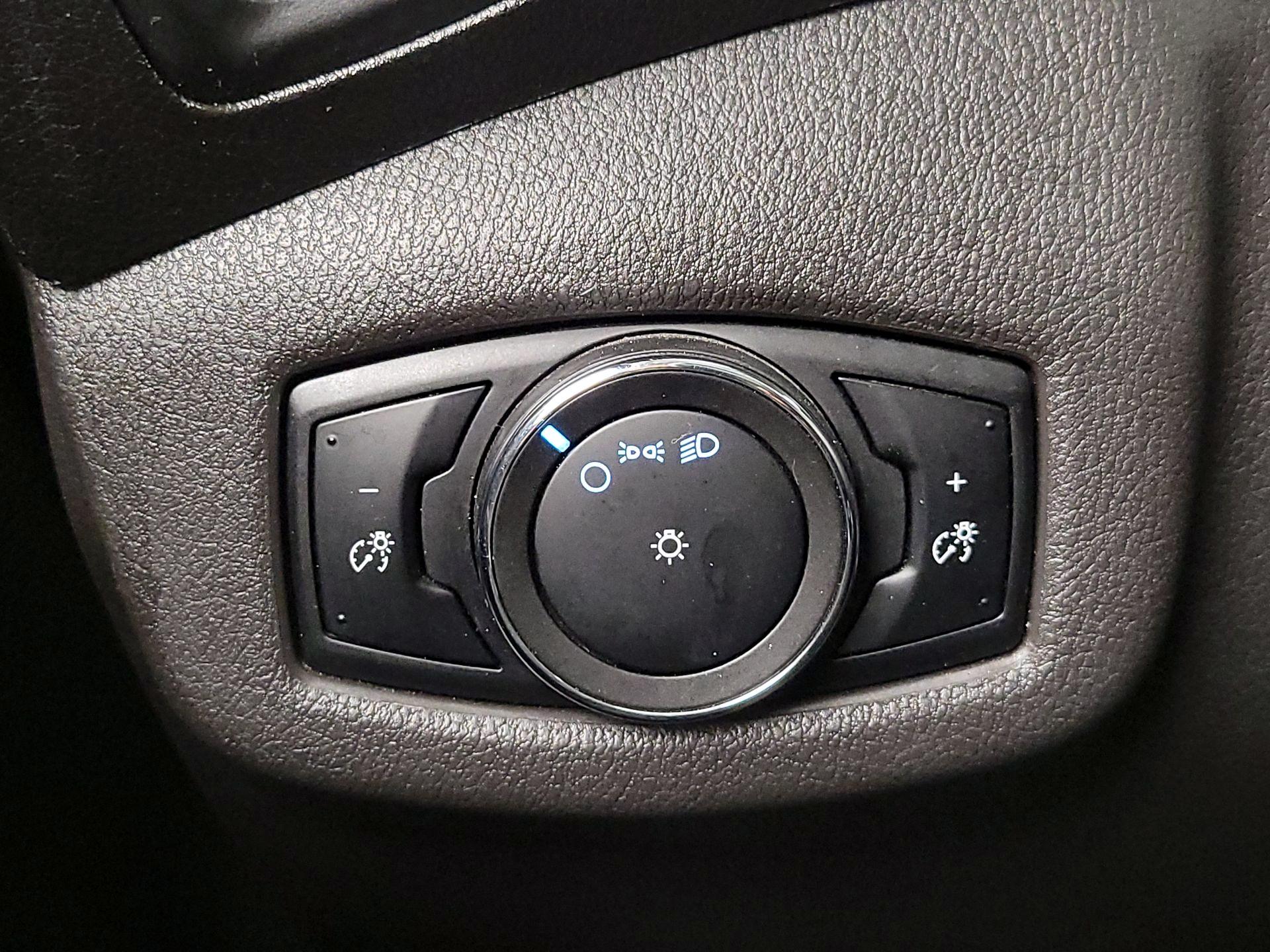 Thumbnail: 2018 Ford Transit Series - 13