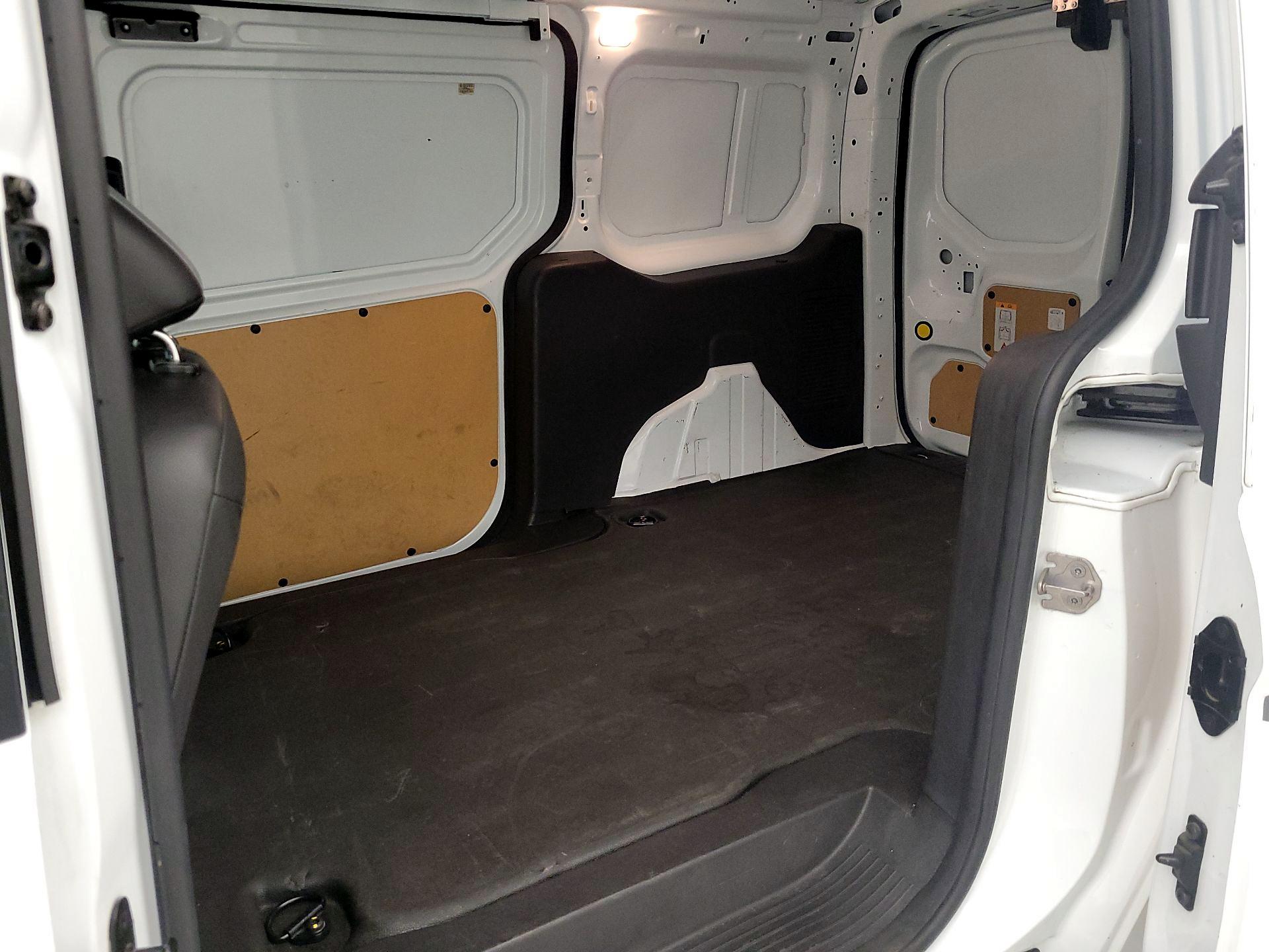 Thumbnail: 2018 Ford Transit Series - 18