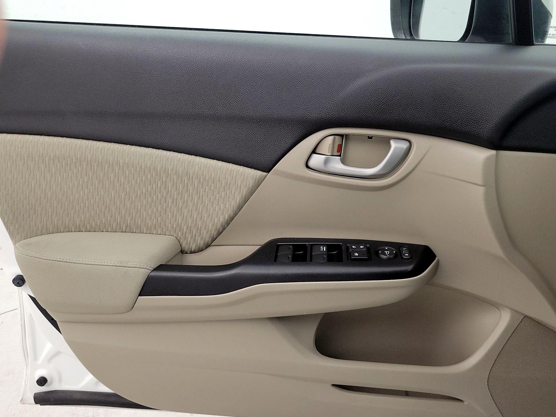 Thumbnail: 2015 Honda Civic - 12