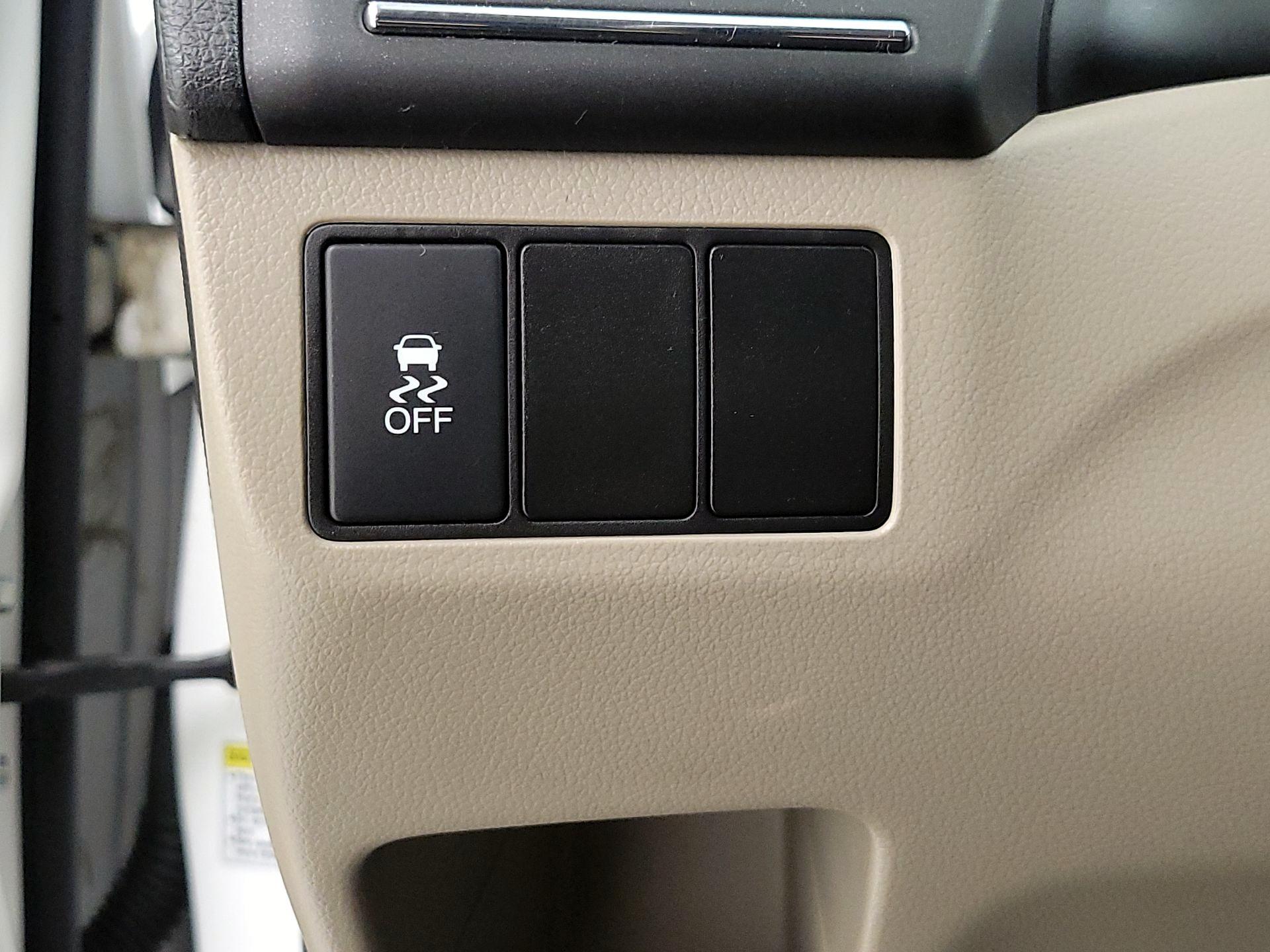 Thumbnail: 2015 Honda Civic - 13