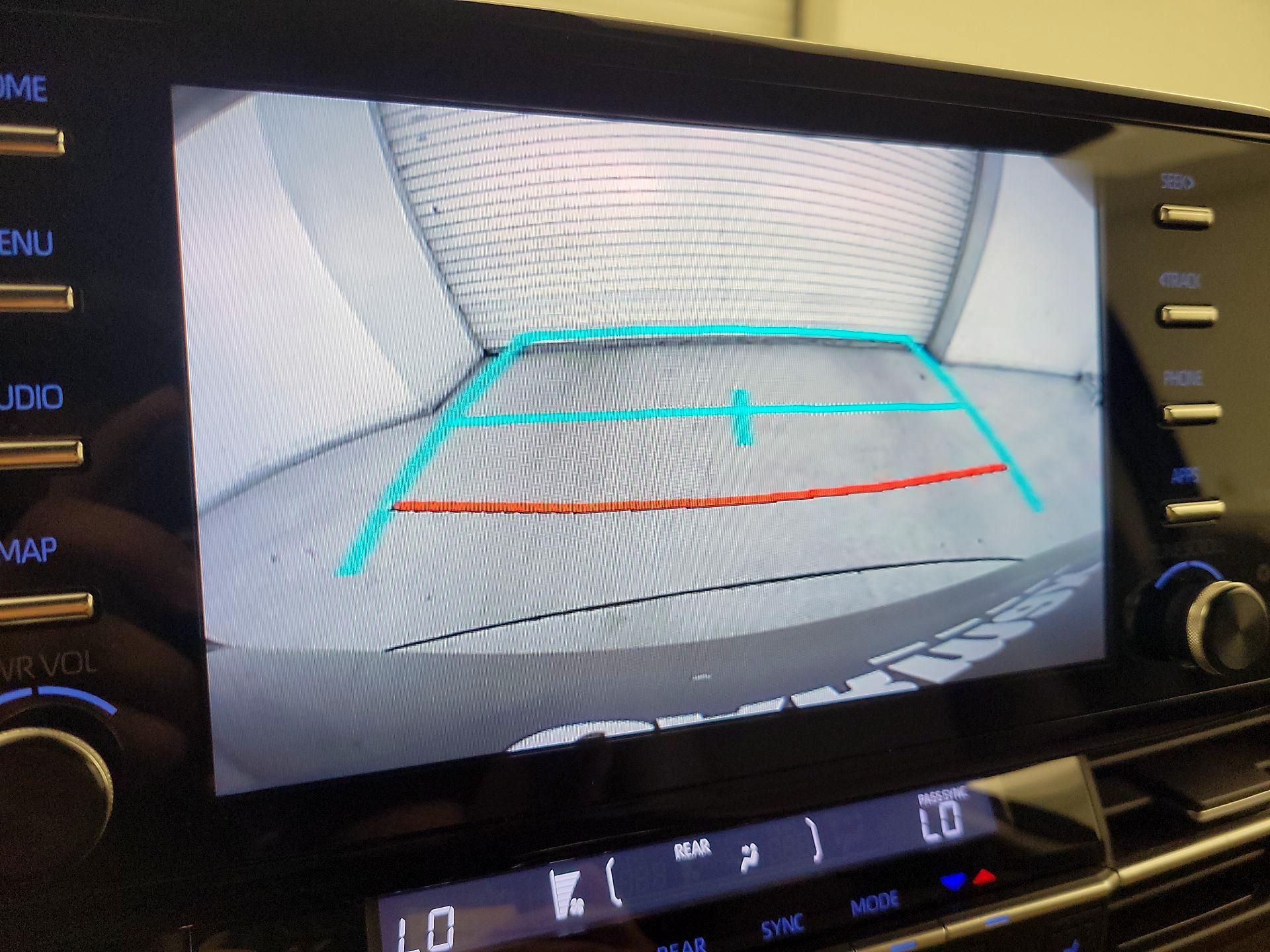 Thumbnail: 2022 Toyota Sienna - 15