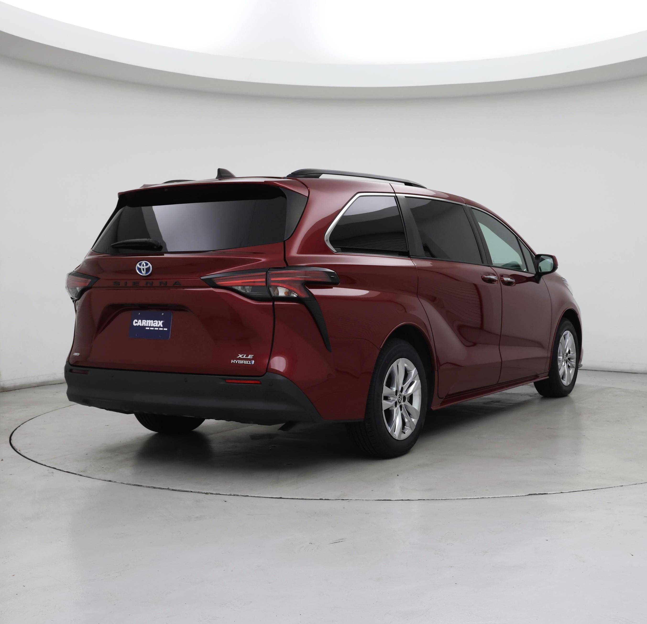 Thumbnail: 2022 Toyota Sienna - 8