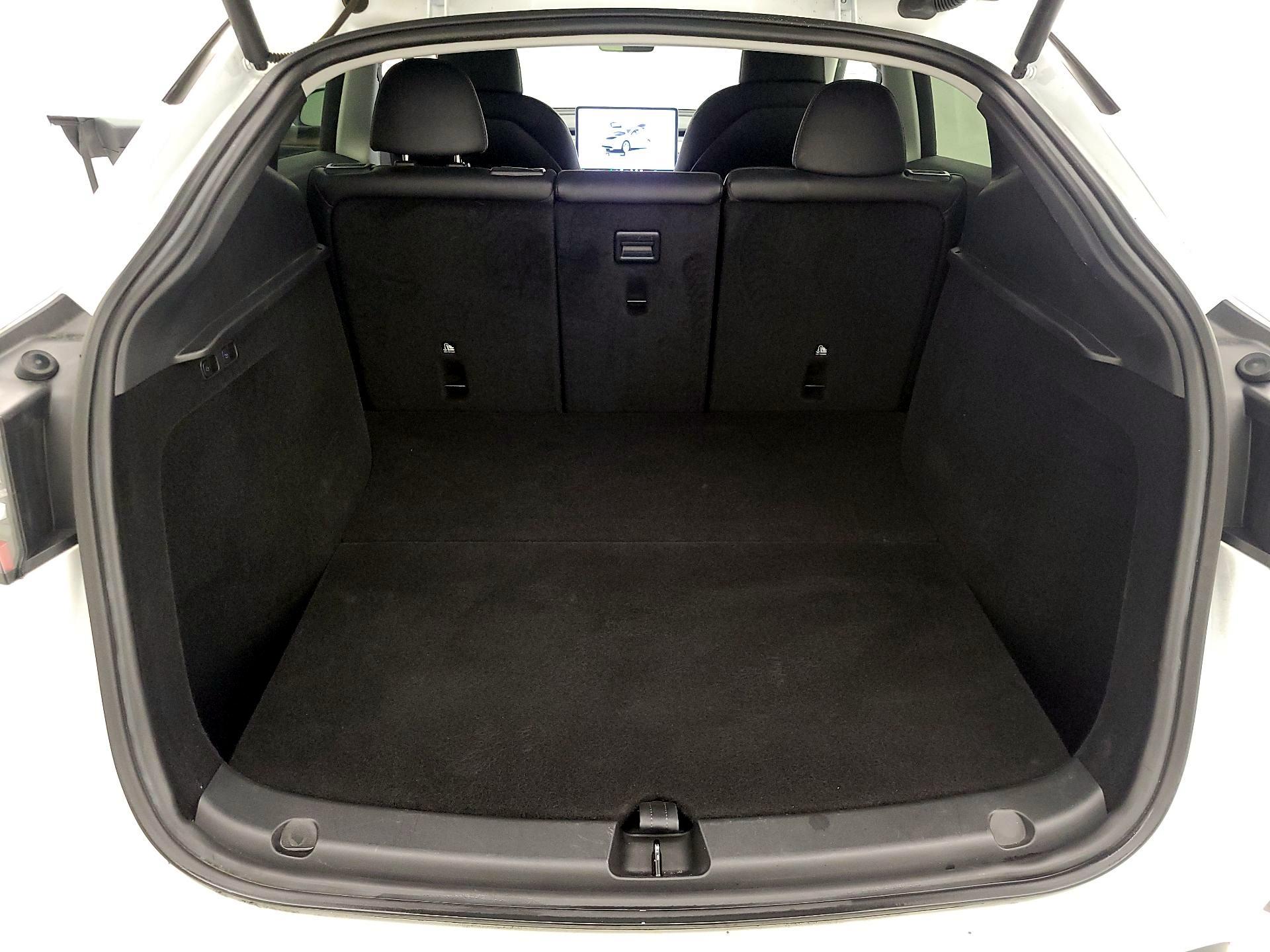 Thumbnail: 2023 Tesla Model Y - 20