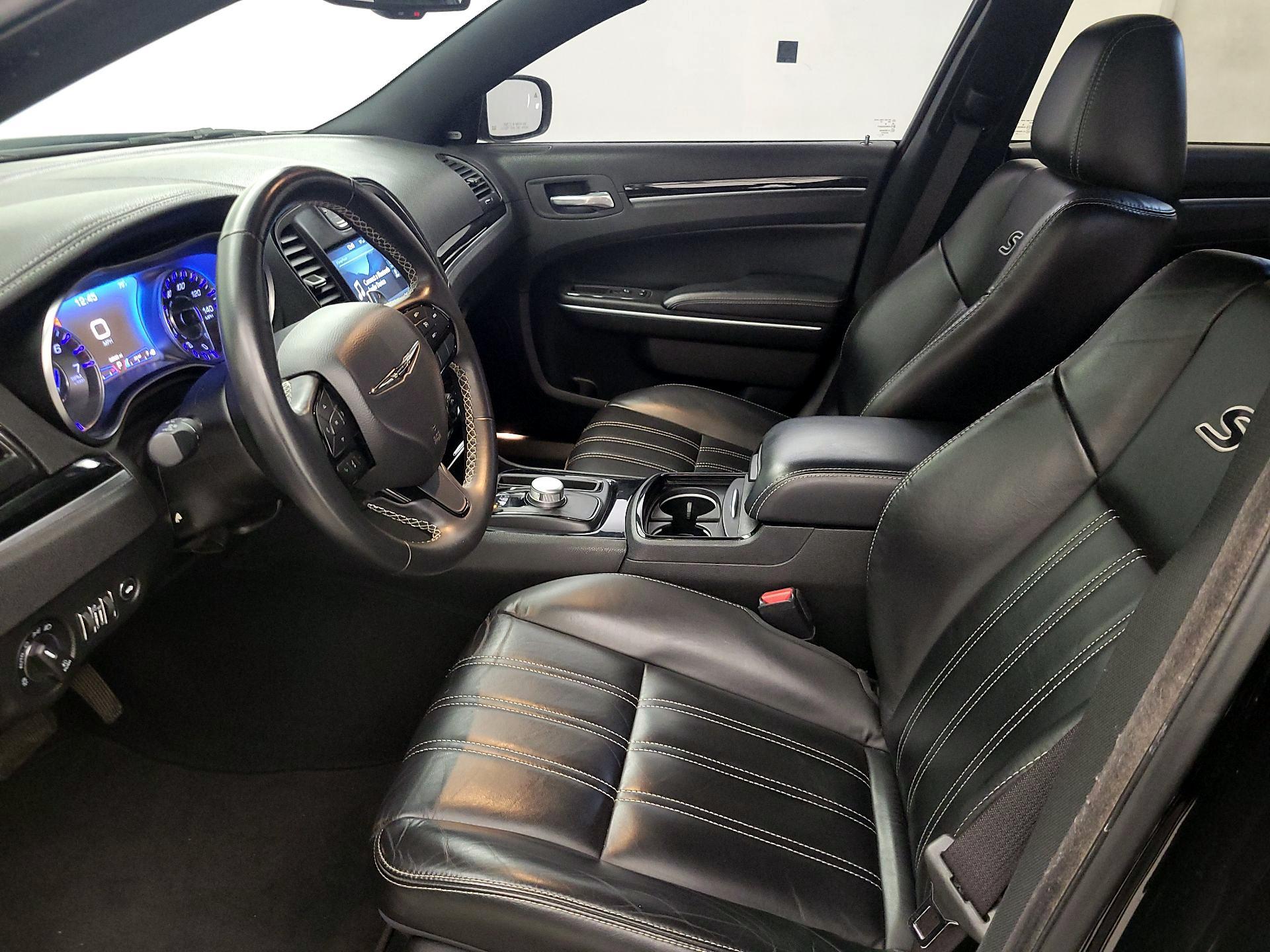 Thumbnail: 2021 Chrysler 300 - 11