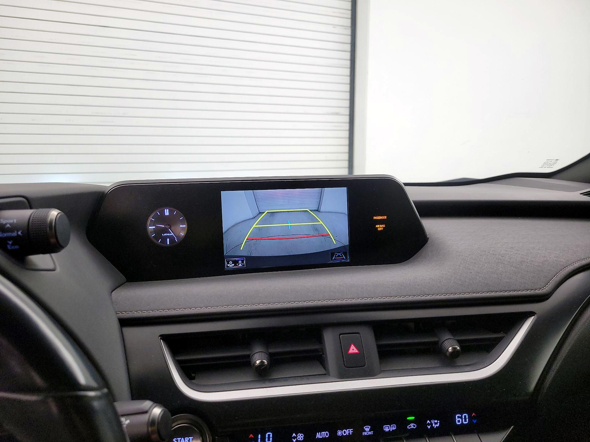 Thumbnail: 2019 Lexus UX - 14