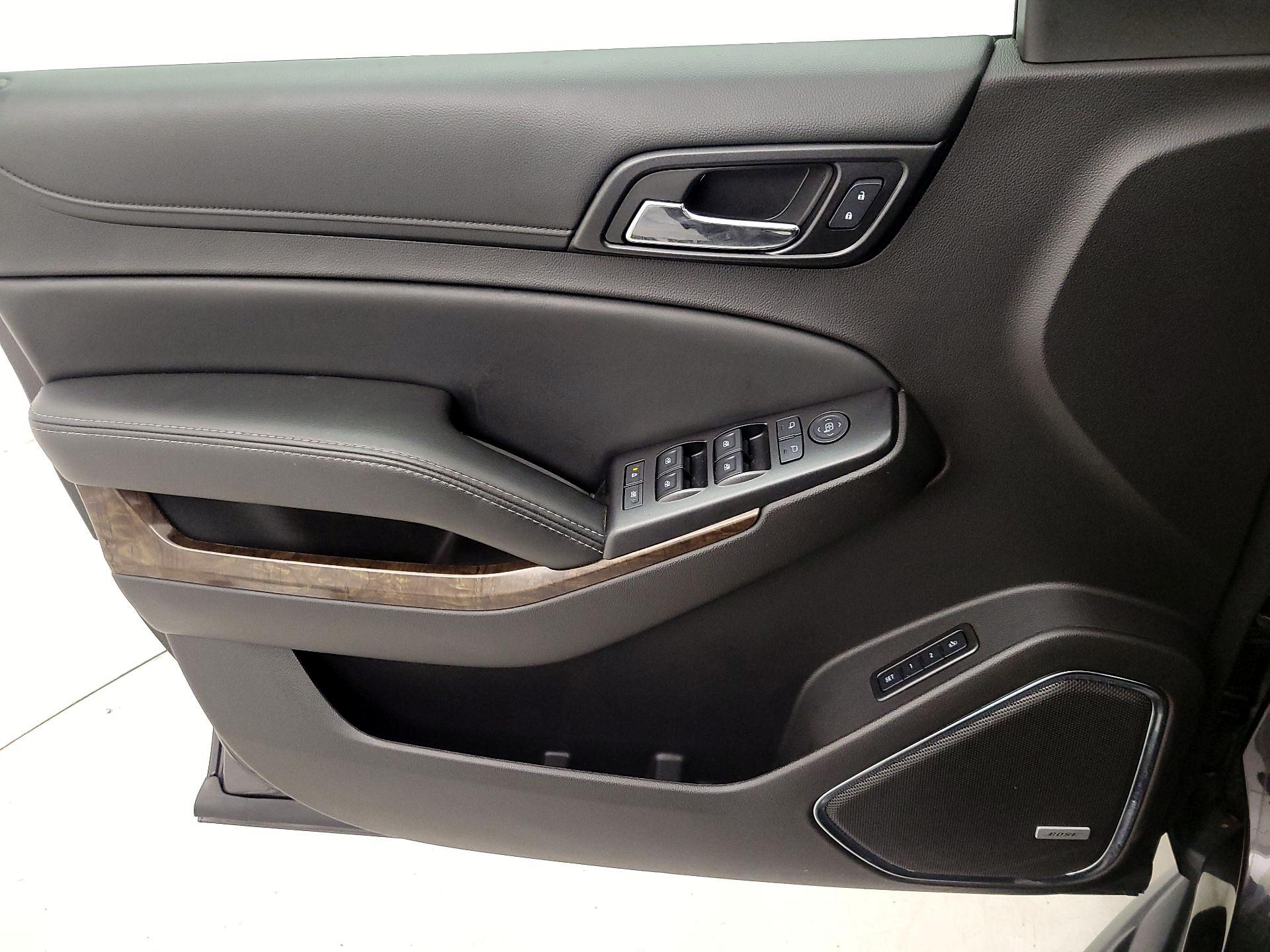 Thumbnail: 2016 Chevrolet Tahoe - 12