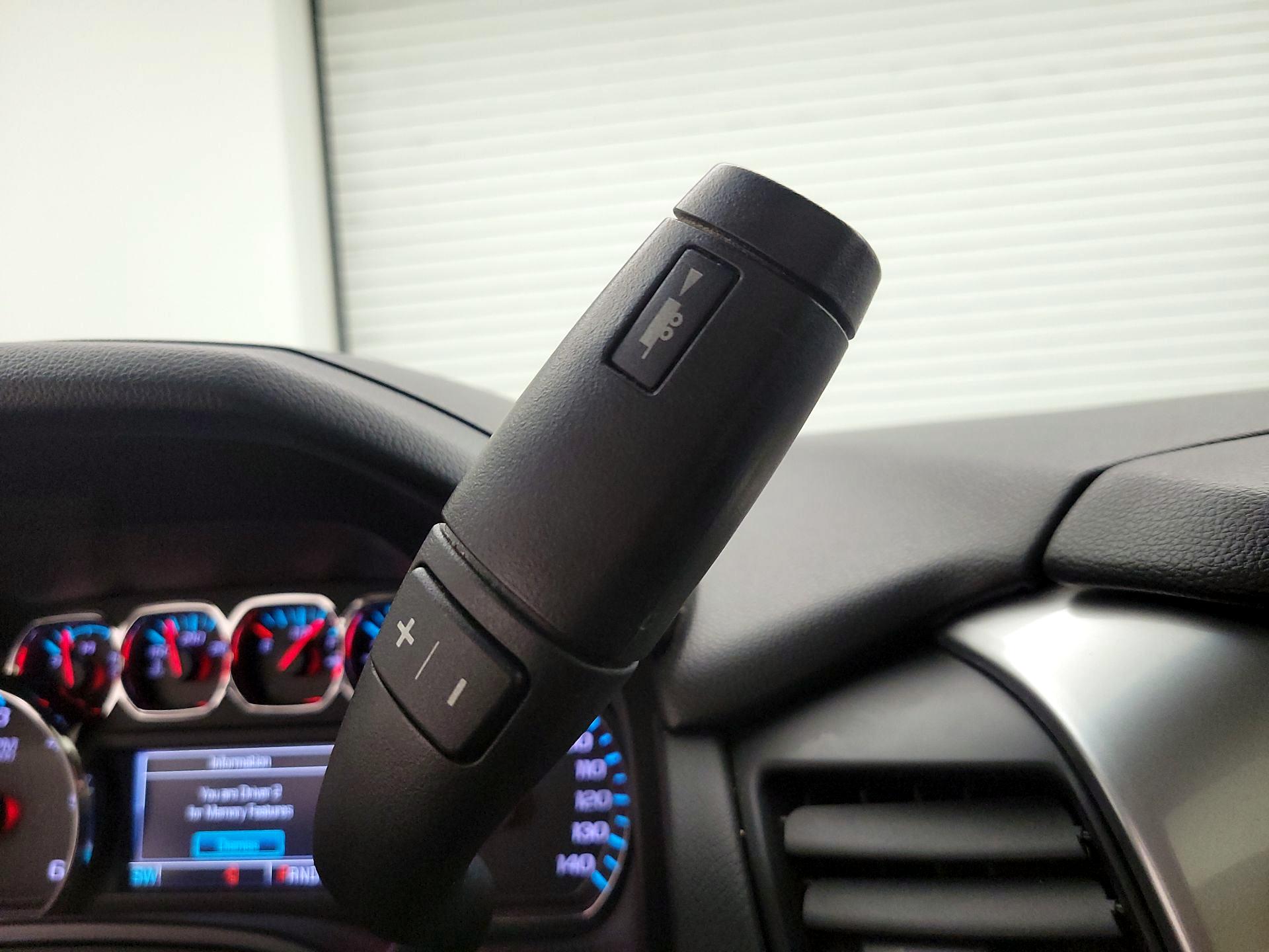 Thumbnail: 2016 Chevrolet Tahoe - 18