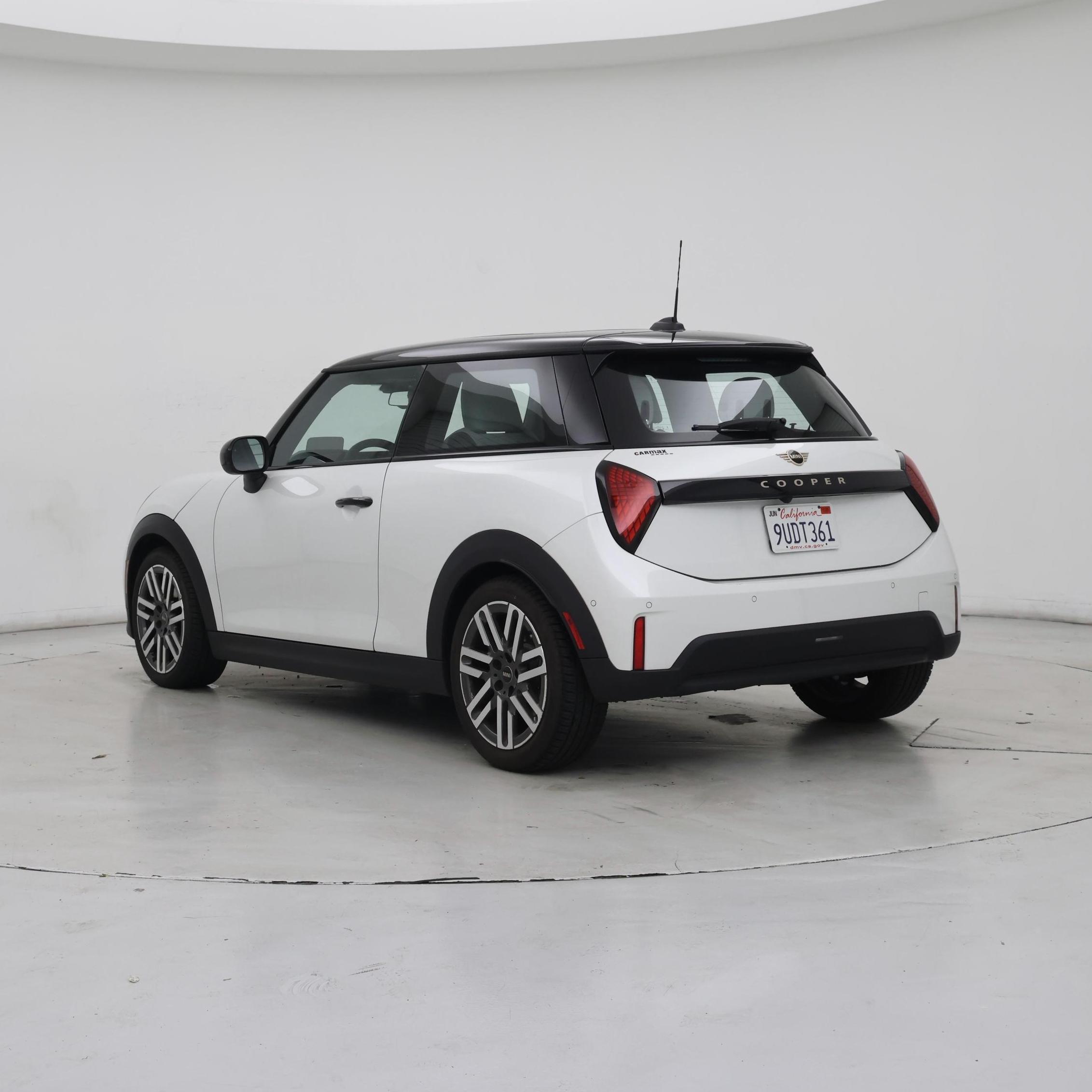 Thumbnail: 2025 MINI Cooper Hardtop - 2