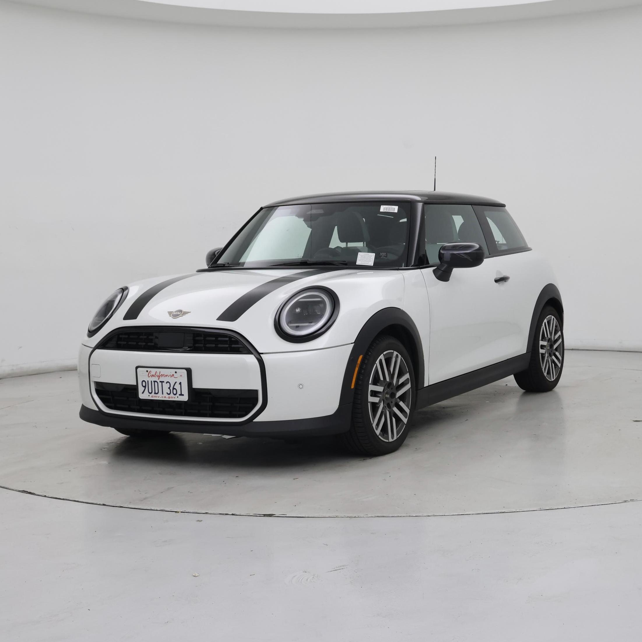 Thumbnail: 2025 MINI Cooper Hardtop - 4