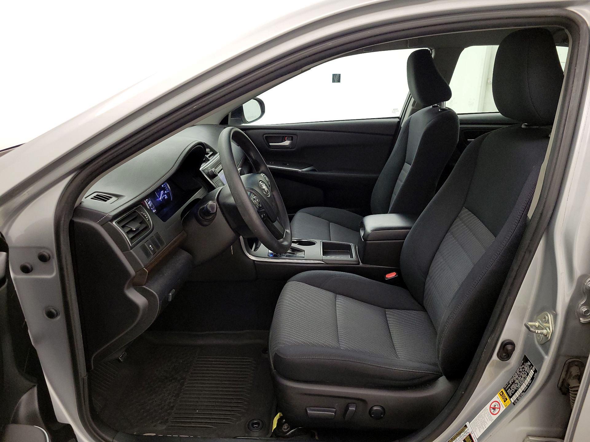 Thumbnail: 2016 Toyota Camry - 11