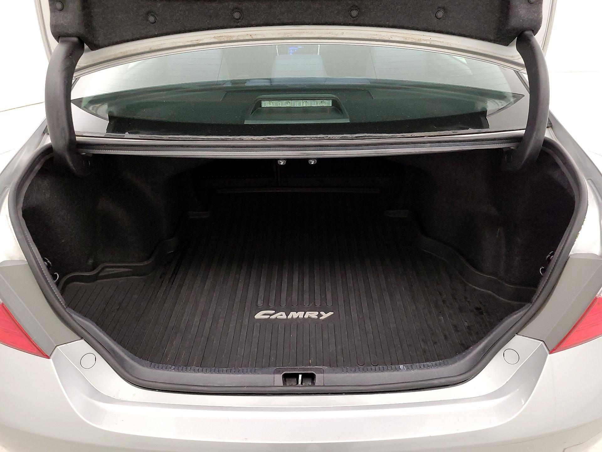 Thumbnail: 2016 Toyota Camry - 19