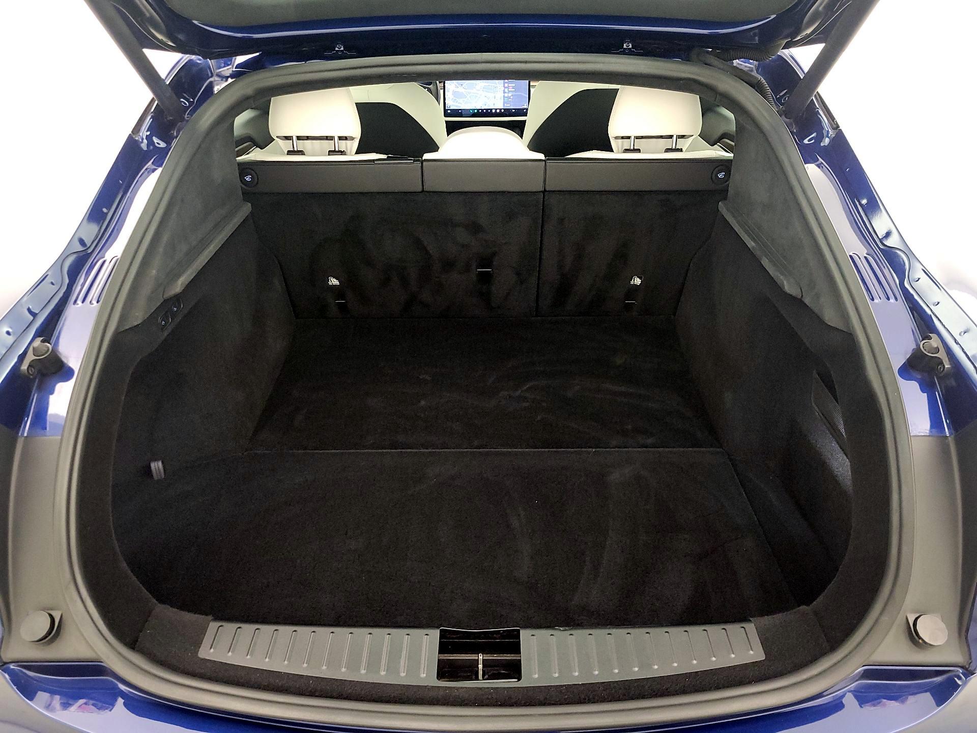 Thumbnail: 2022 Tesla Model S - 19