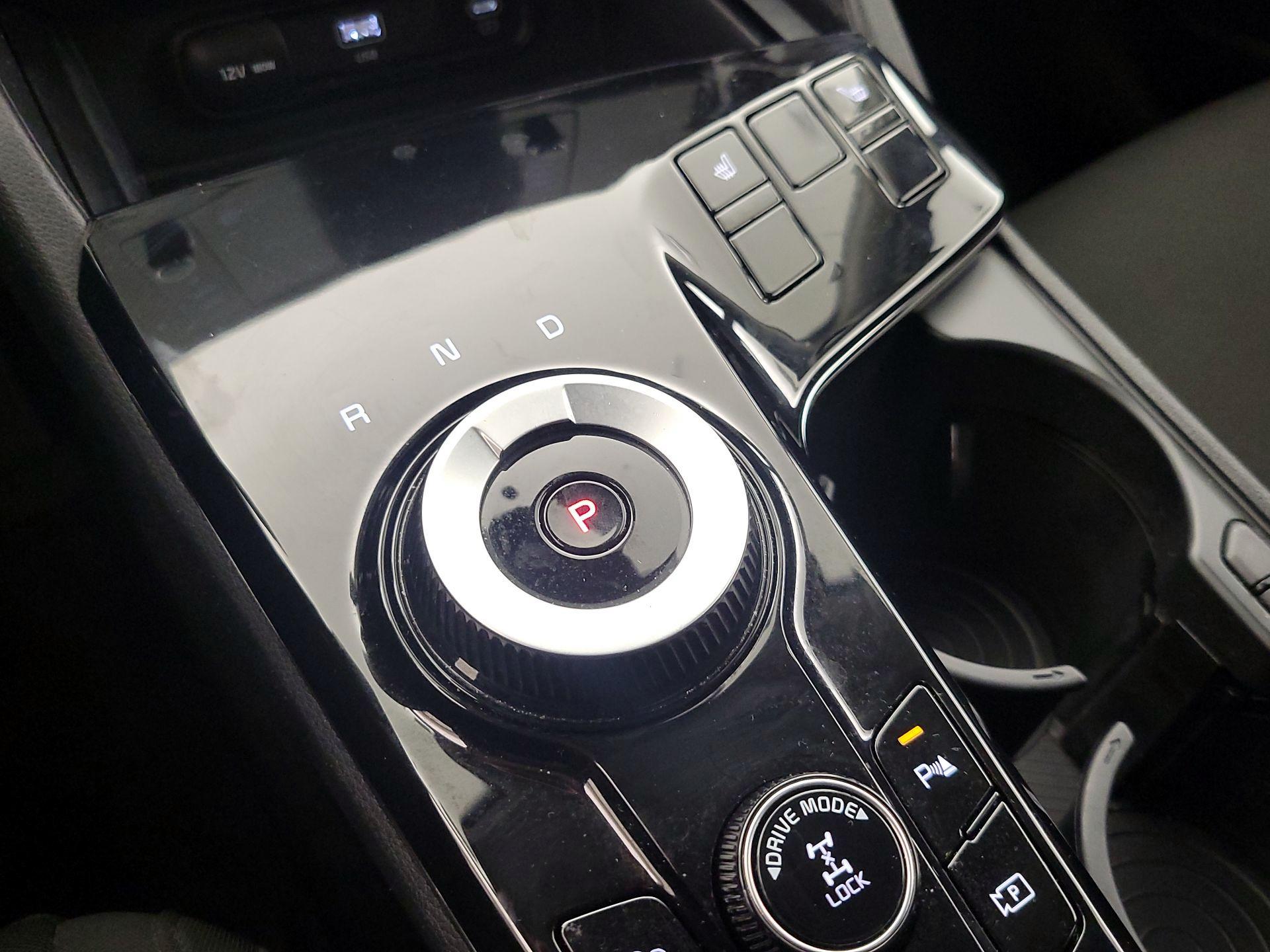 Thumbnail: 2023 Kia Sportage - 17