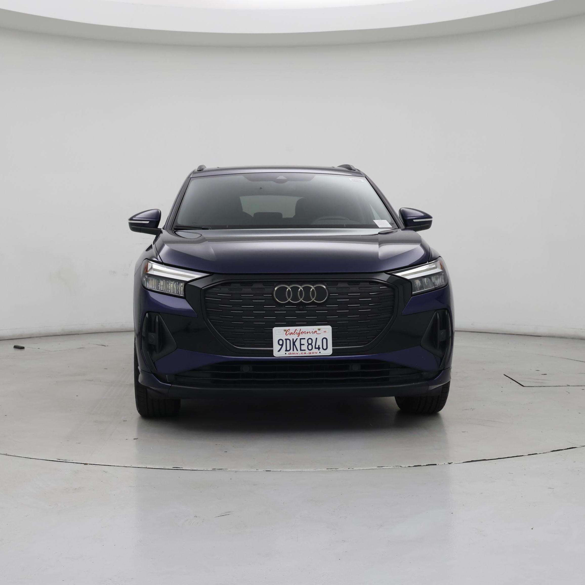 Thumbnail: 2022 Audi Q4 e-tron - 5