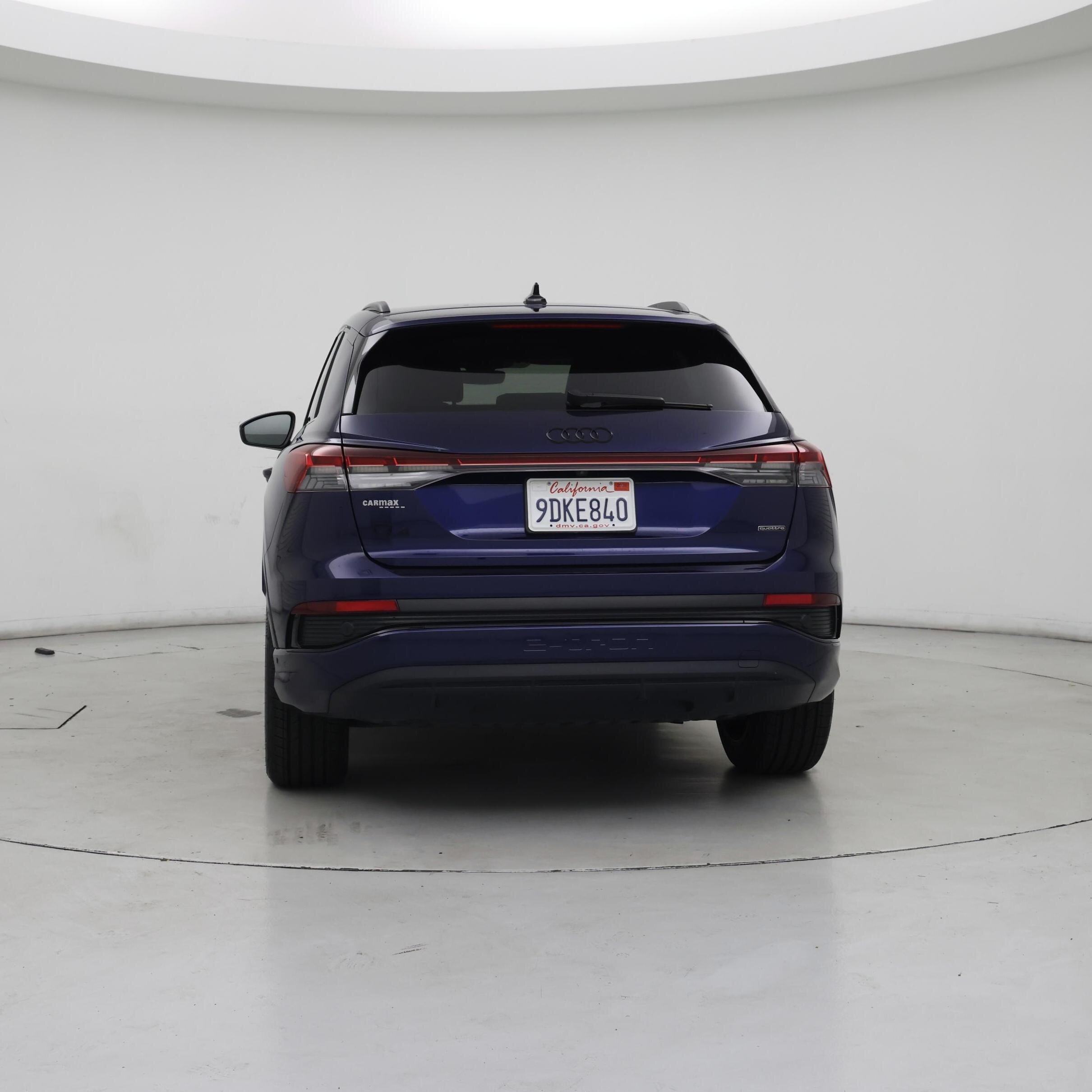 Thumbnail: 2022 Audi Q4 e-tron - 6