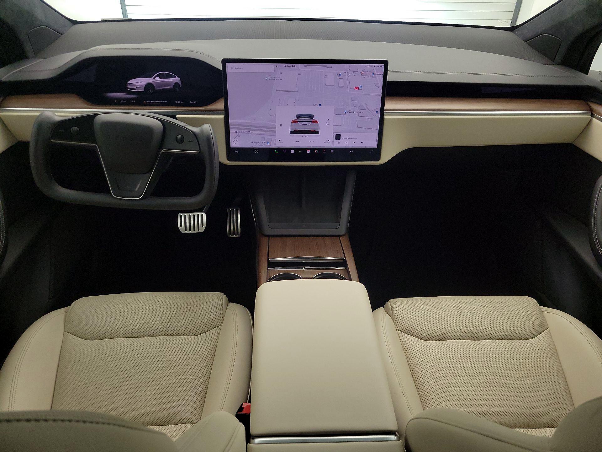 Thumbnail: 2023 Tesla Model X - 9