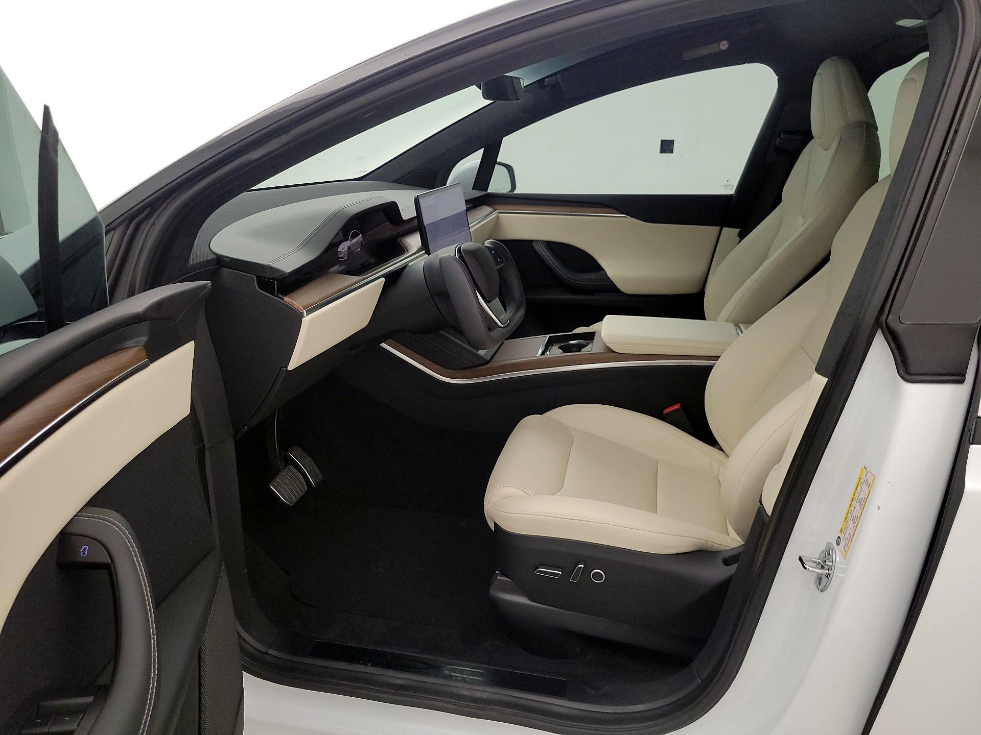 Thumbnail: 2023 Tesla Model X - 11