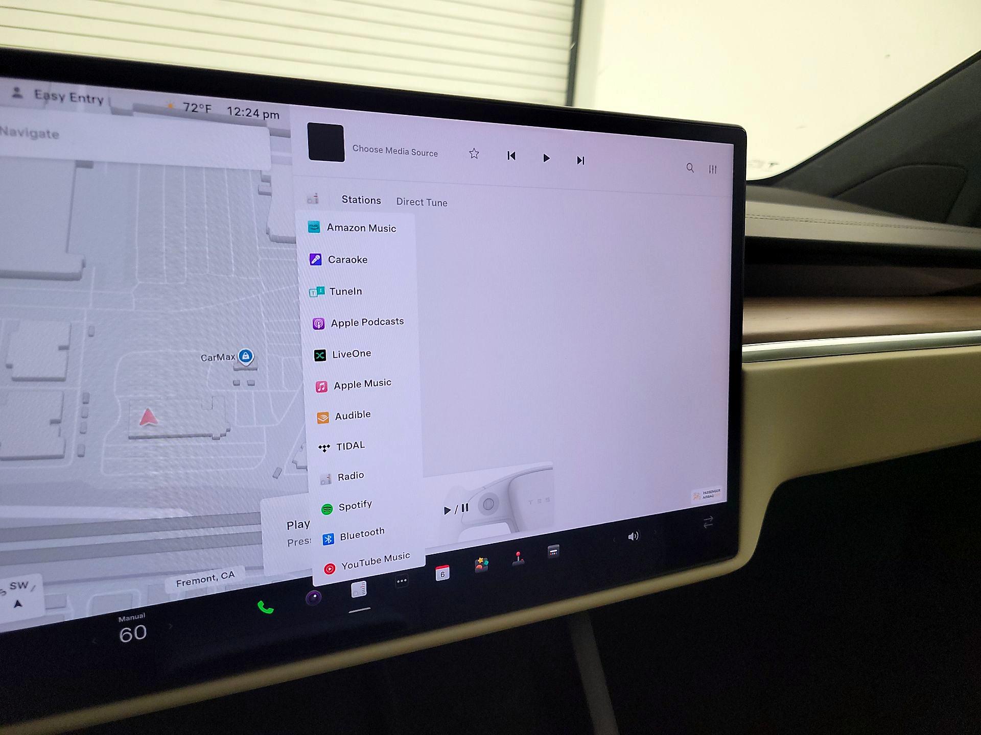 Thumbnail: 2023 Tesla Model X - 15