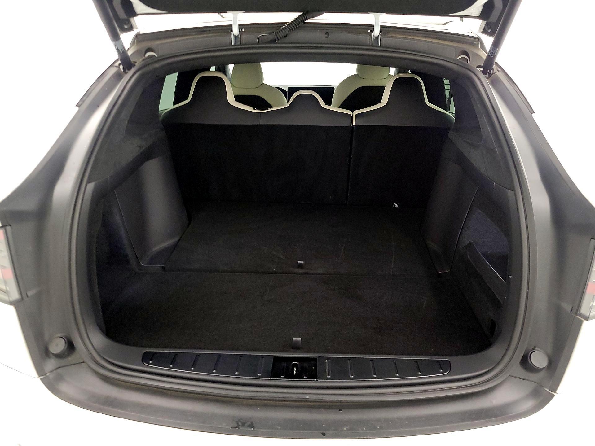 Thumbnail: 2023 Tesla Model X - 20