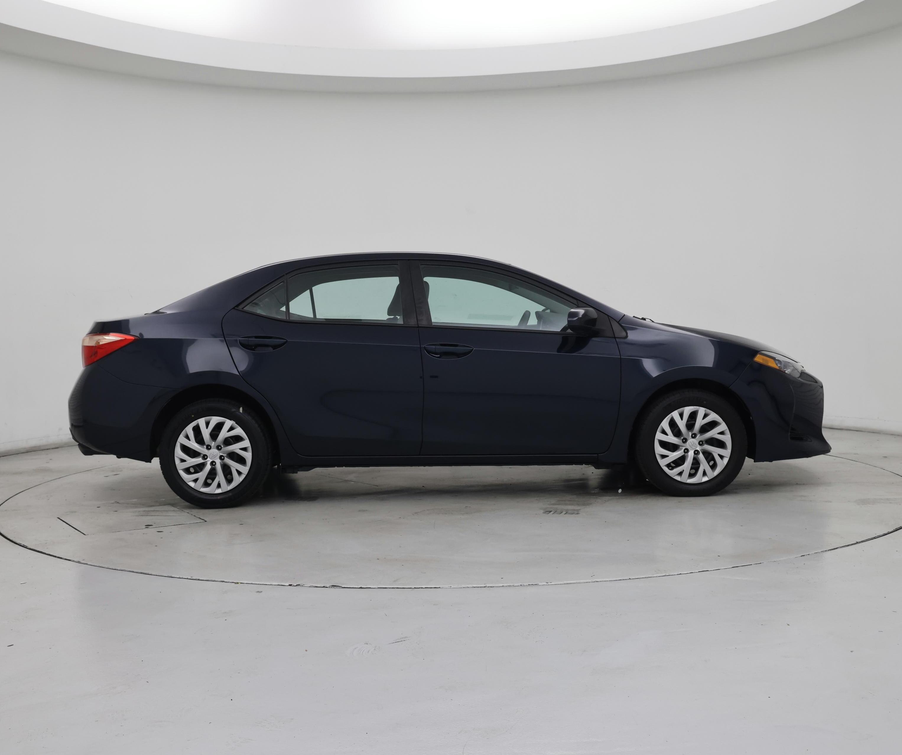 Thumbnail: 2017 Toyota Corolla - 7