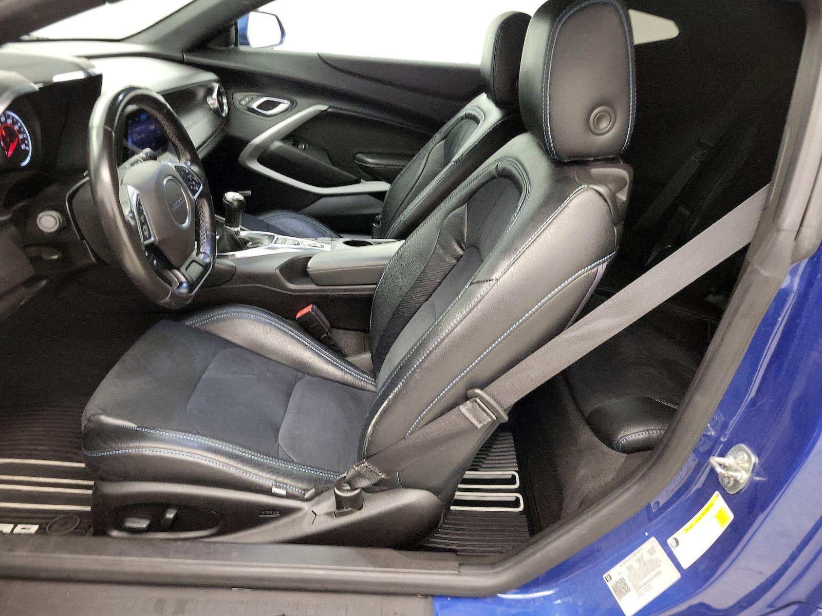 Power Seat(s) & Side Airbags