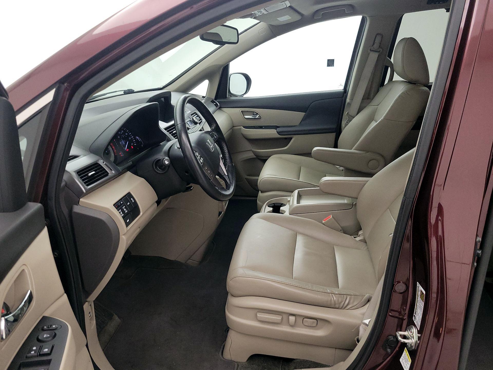 Thumbnail: 2014 Honda Odyssey - 11