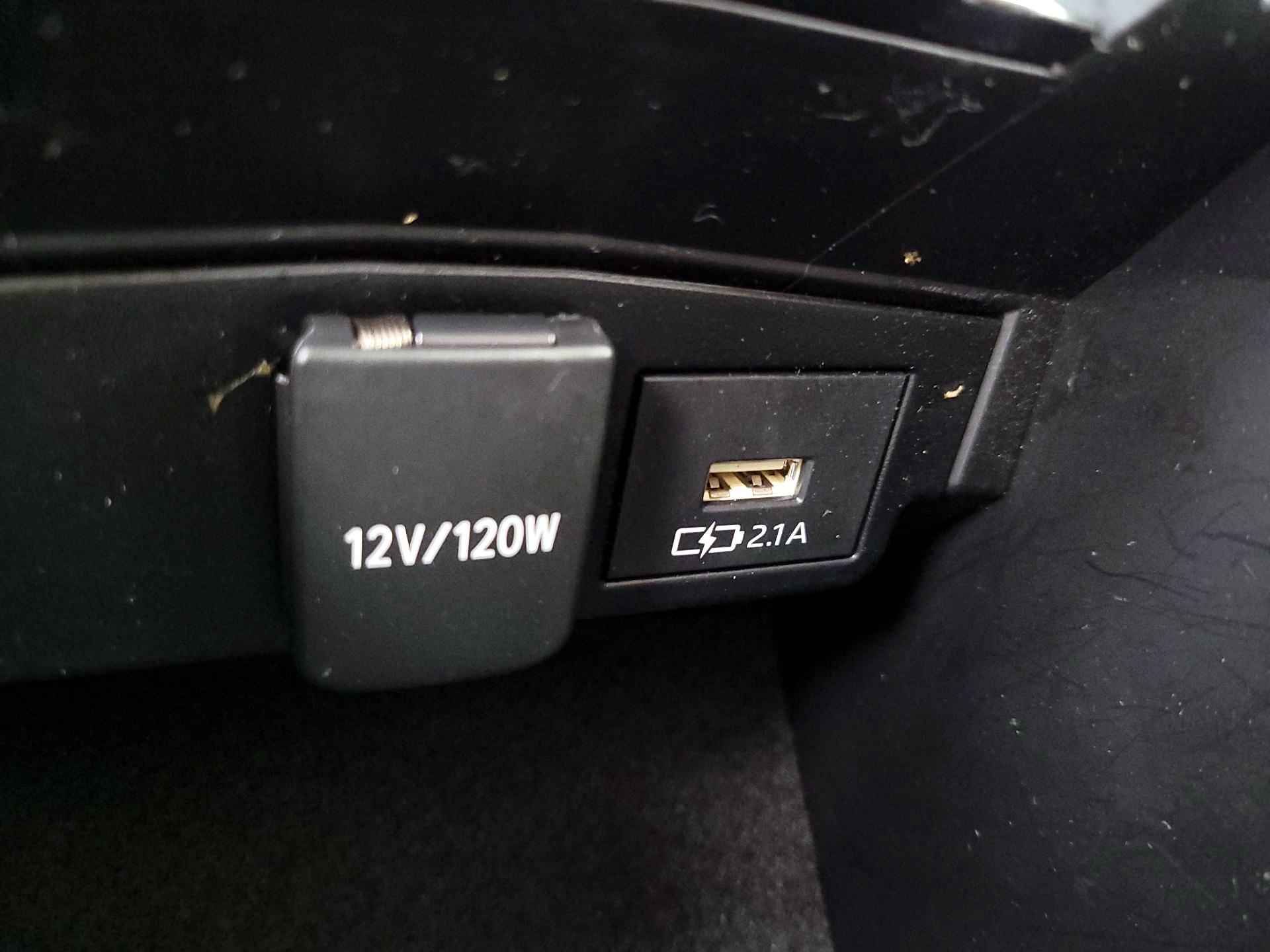 Thumbnail: 2021 Toyota Corolla - 18