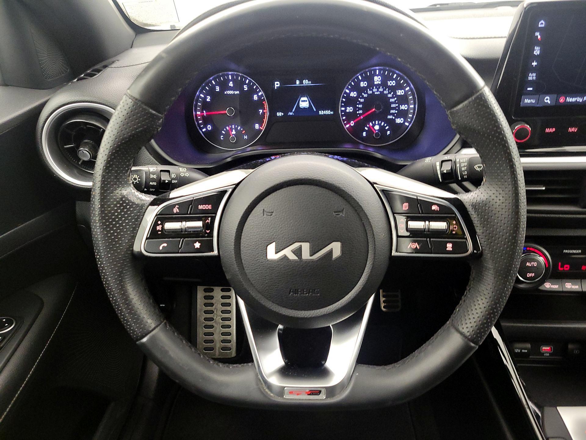 Thumbnail: 2023 Kia Forte - 10
