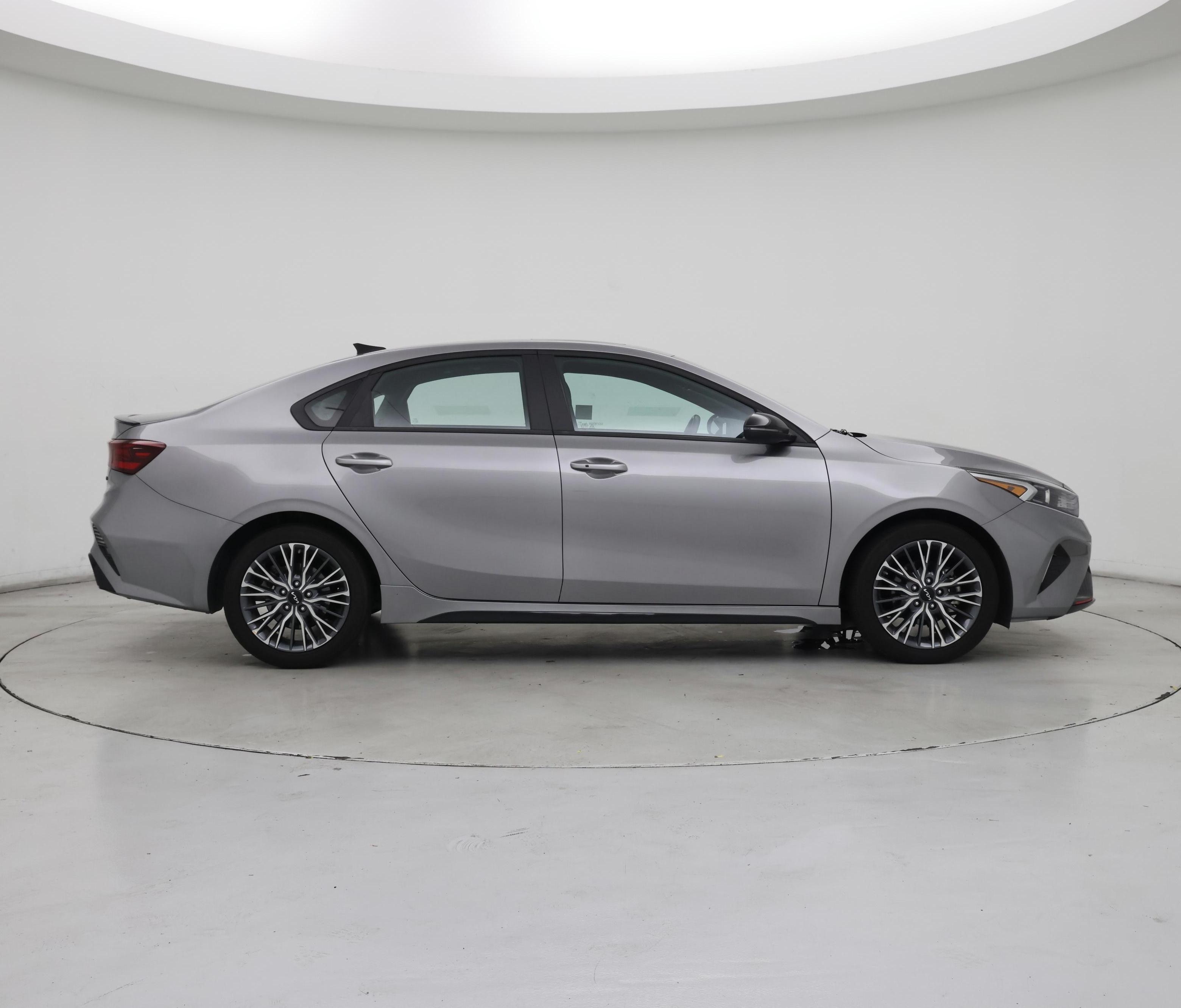 Thumbnail: 2023 Kia Forte - 7