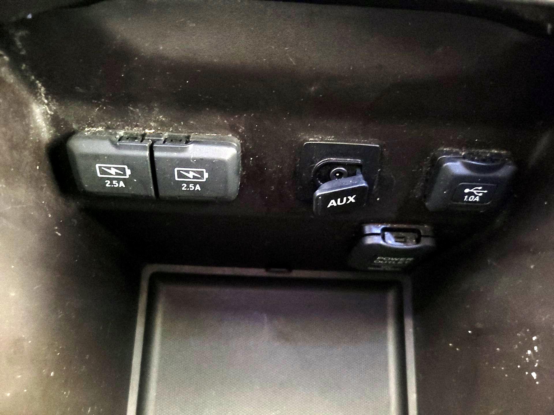 Thumbnail: 2017 Acura MDX - 19