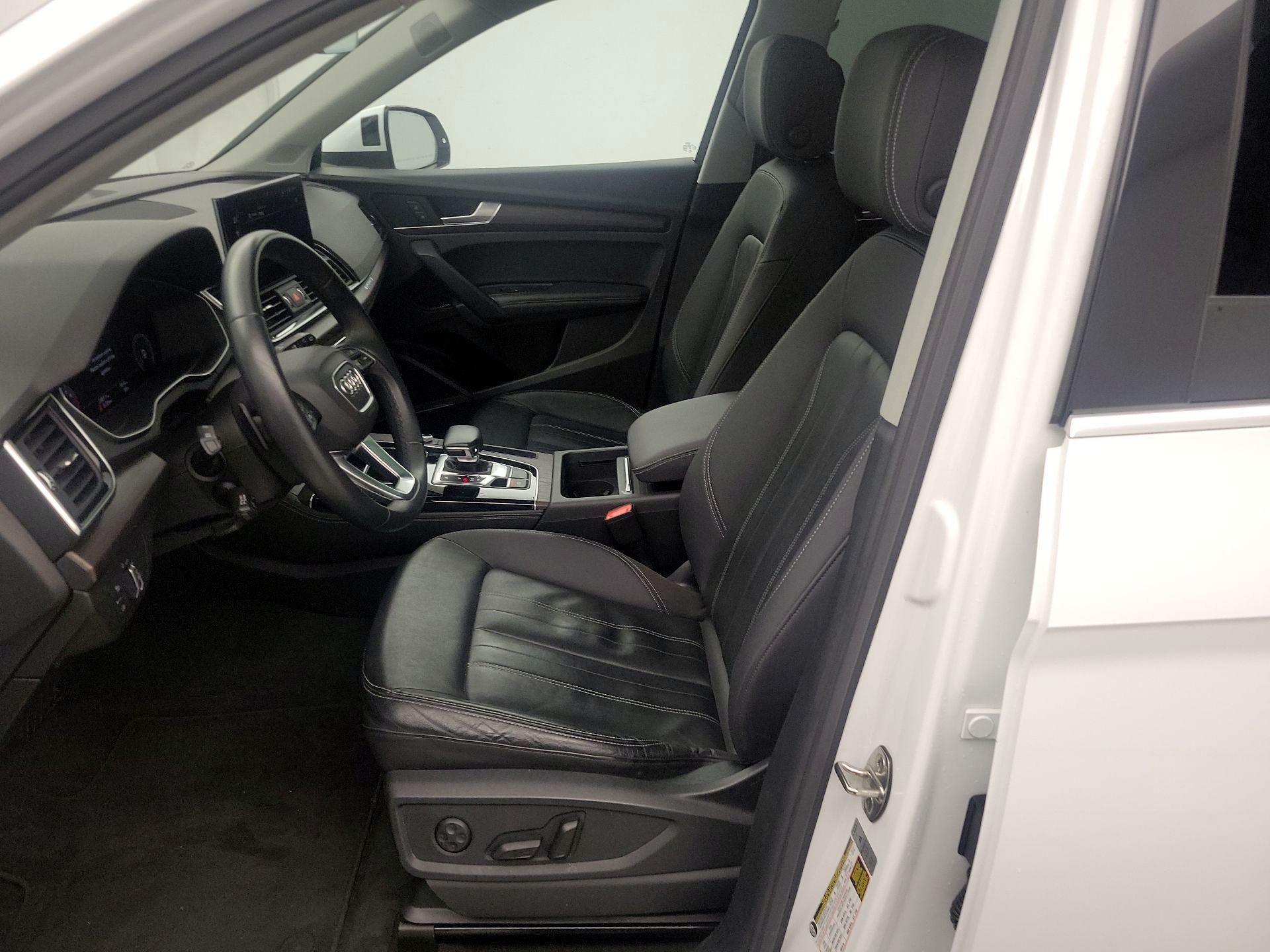 Thumbnail: 2021 Audi Q5 - 11