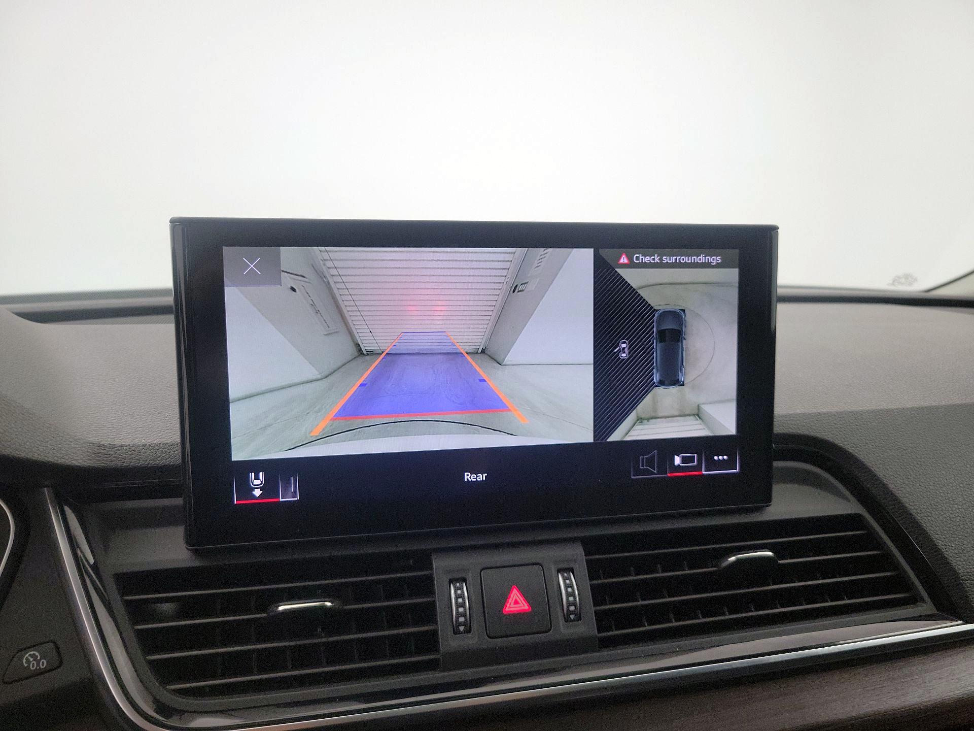 Thumbnail: 2021 Audi Q5 - 14