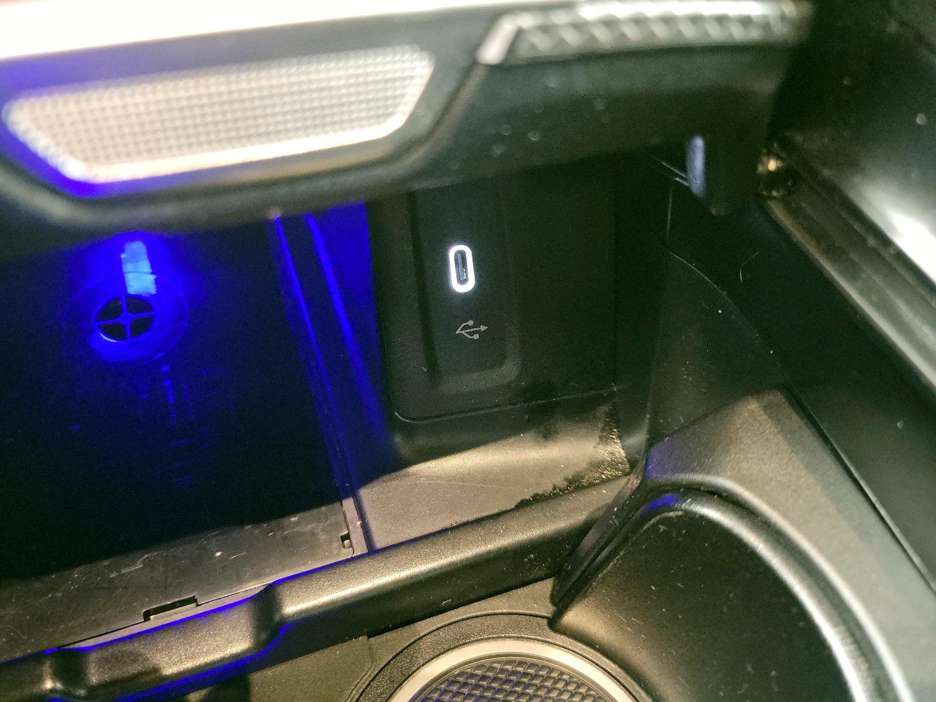 Thumbnail: 2024 Mercedes-Benz GLC - 18