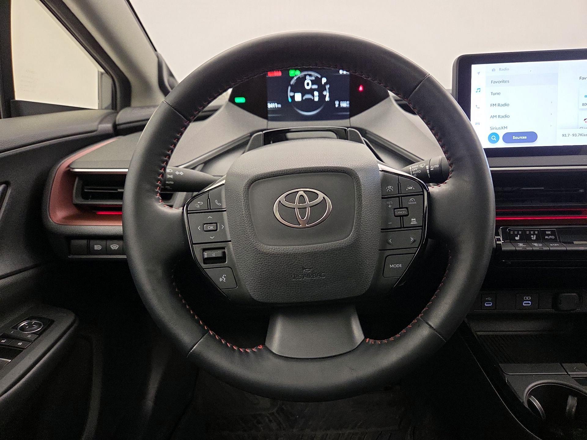 Thumbnail: 2023 Toyota Prius Prime - 10