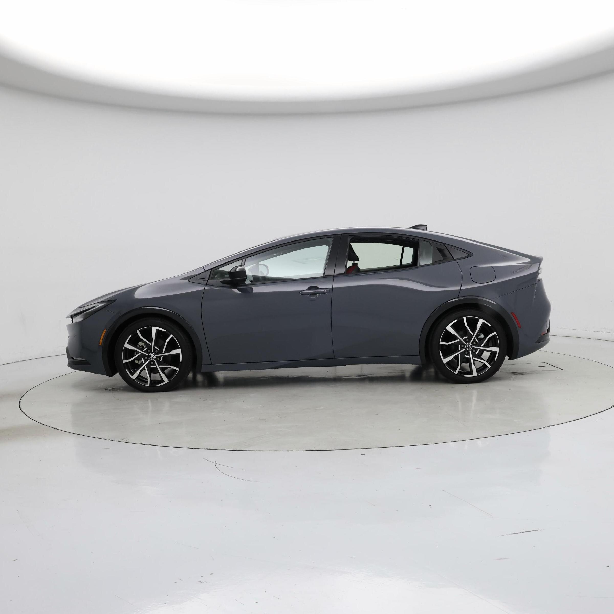 Thumbnail: 2023 Toyota Prius Prime - 3