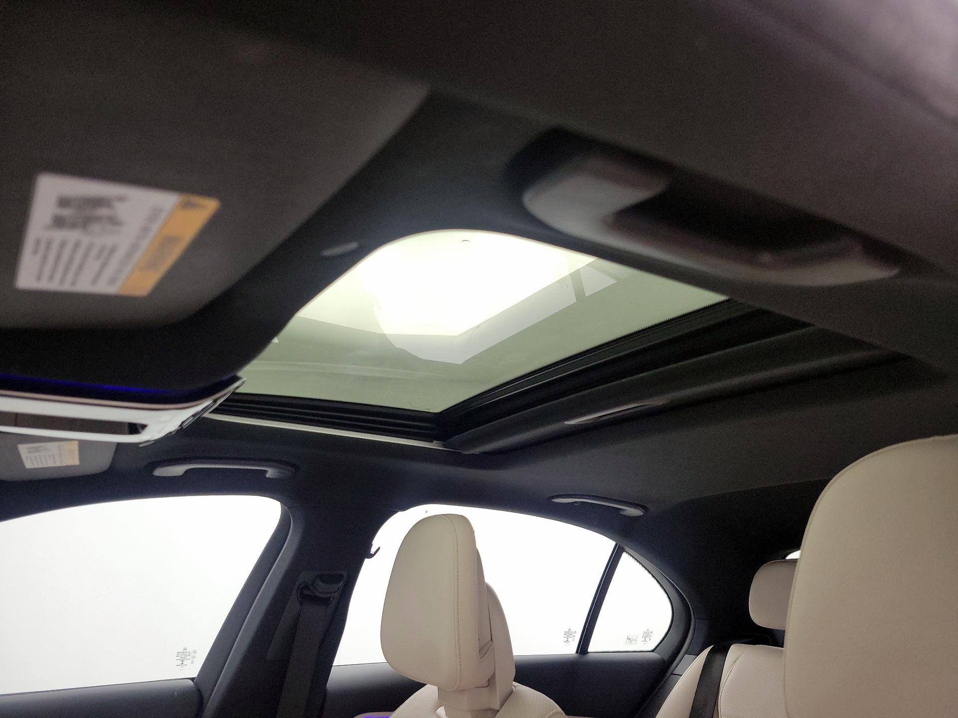 Thumbnail: 2022 Mercedes-Benz C-Class - 19