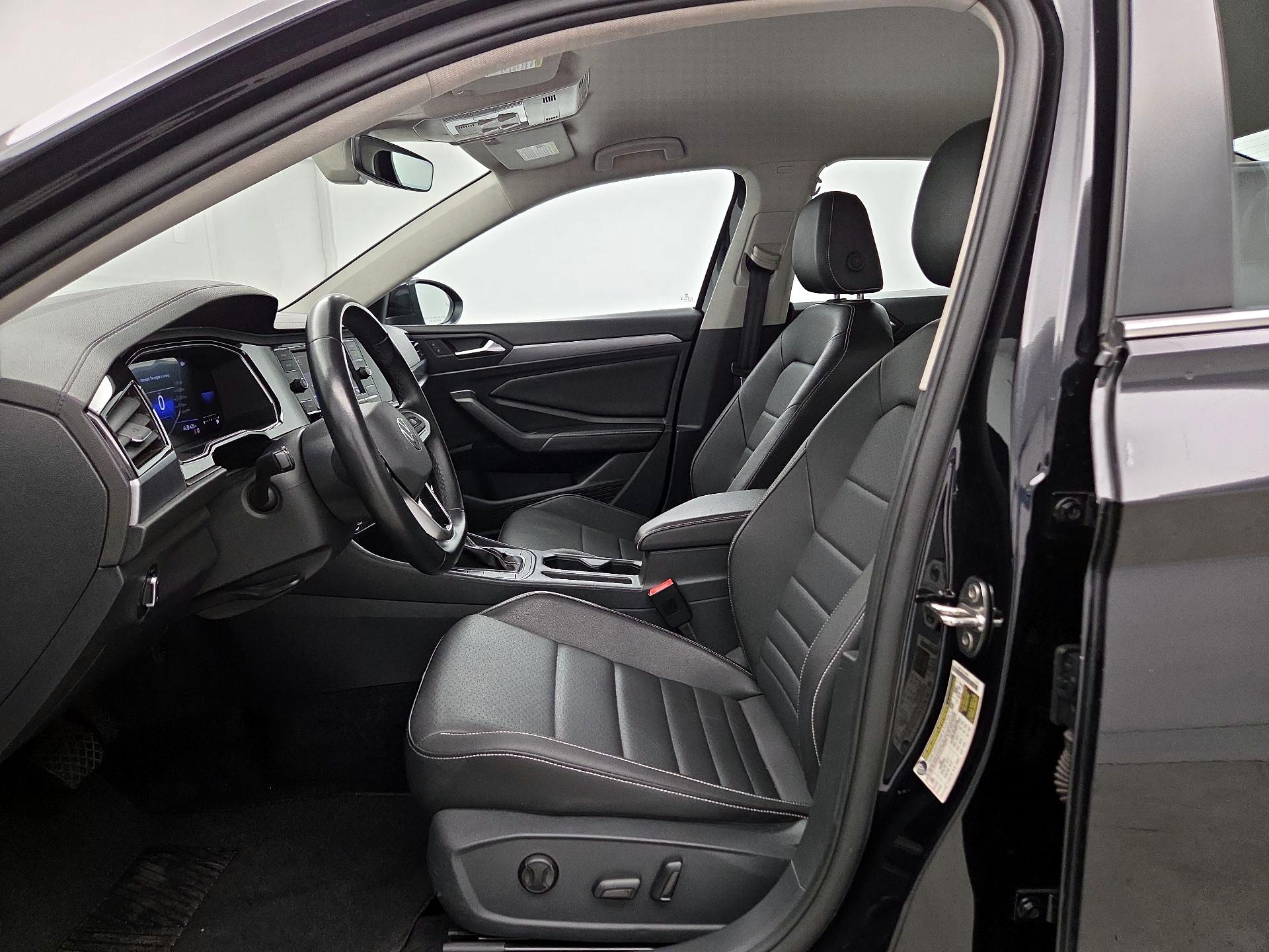 Thumbnail: 2024 Volkswagen Jetta - 11