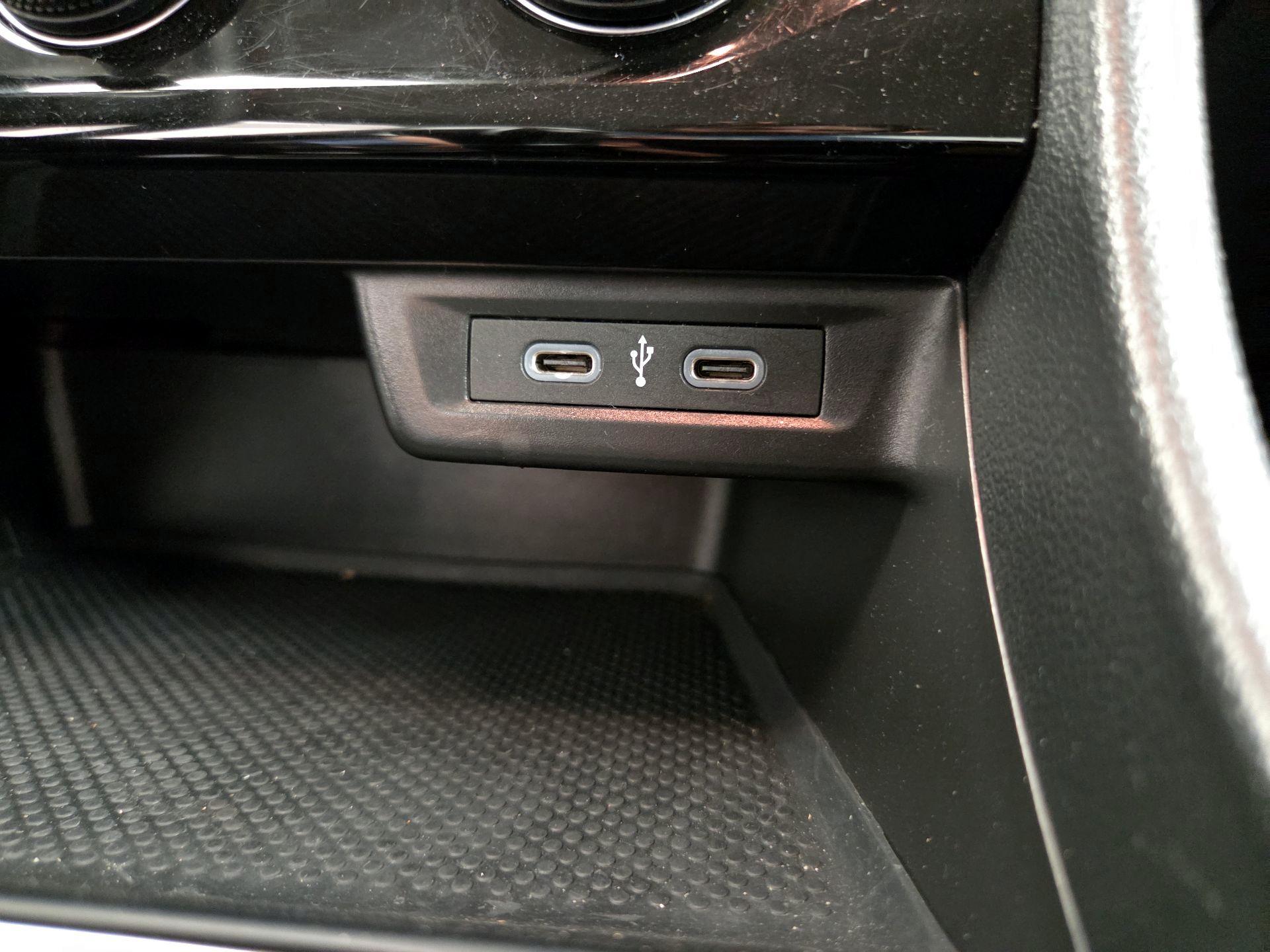 Thumbnail: 2024 Volkswagen Jetta - 18