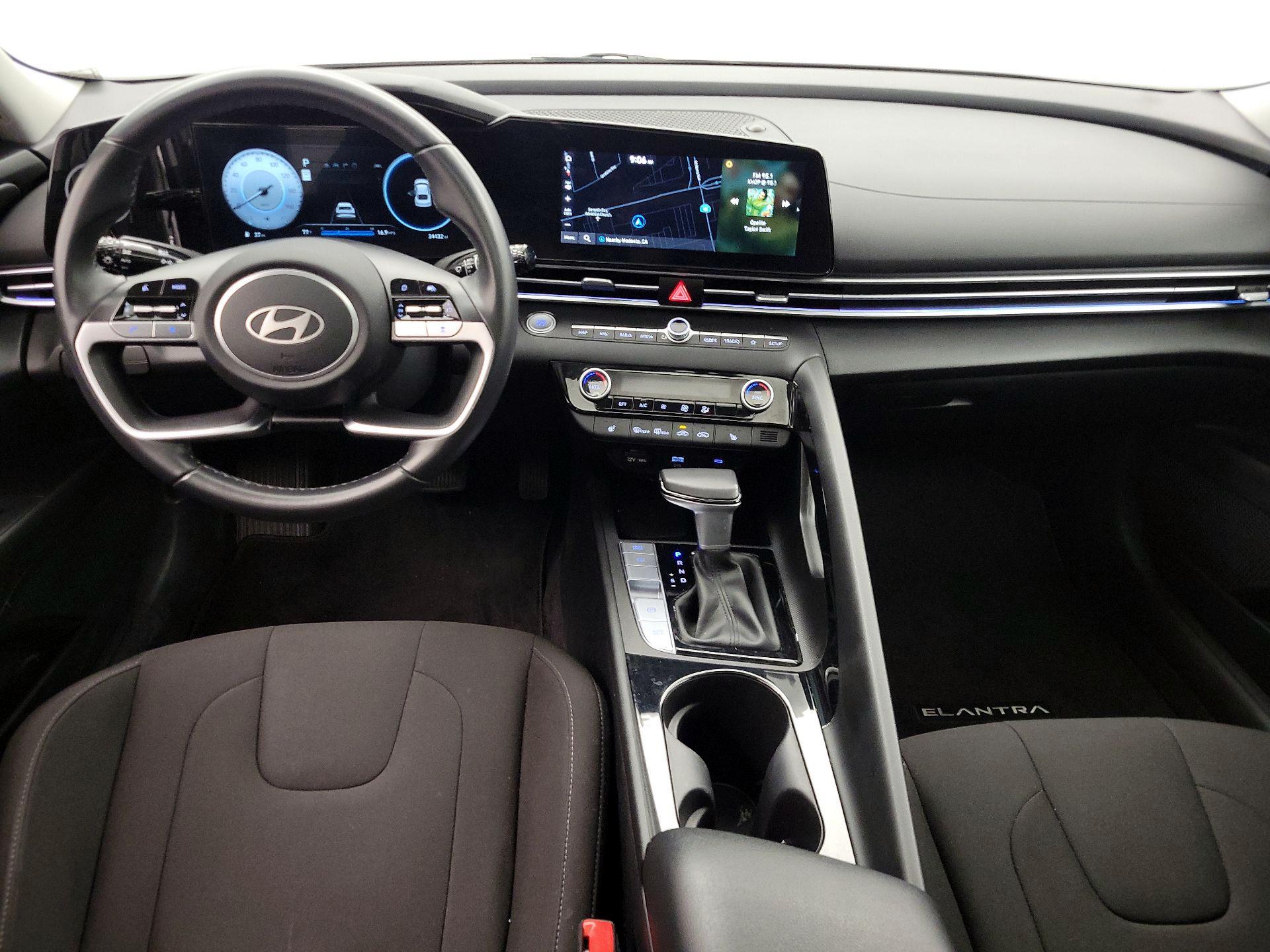 Thumbnail: 2024 Hyundai Elantra - 9