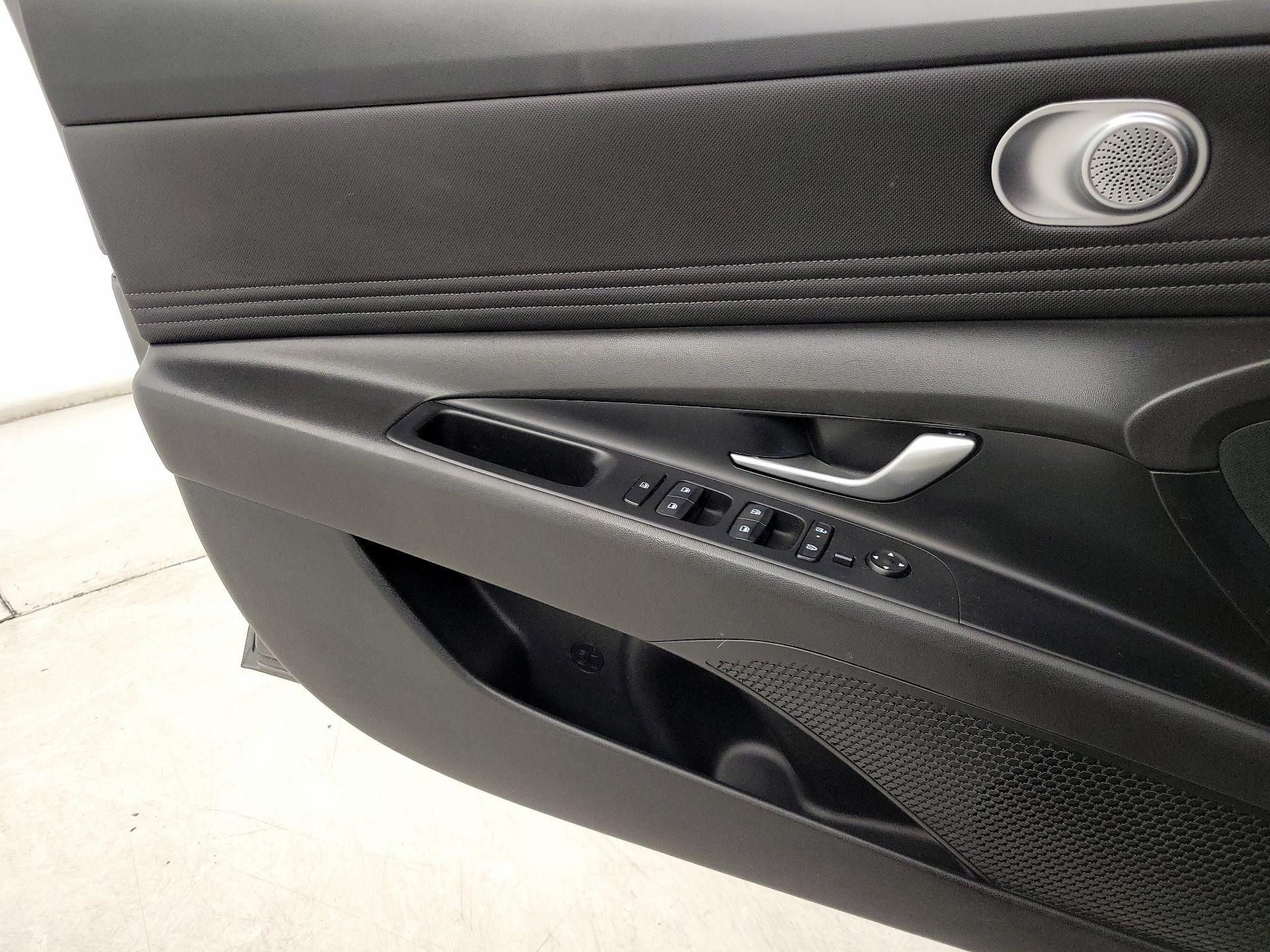 Thumbnail: 2024 Hyundai Elantra - 12