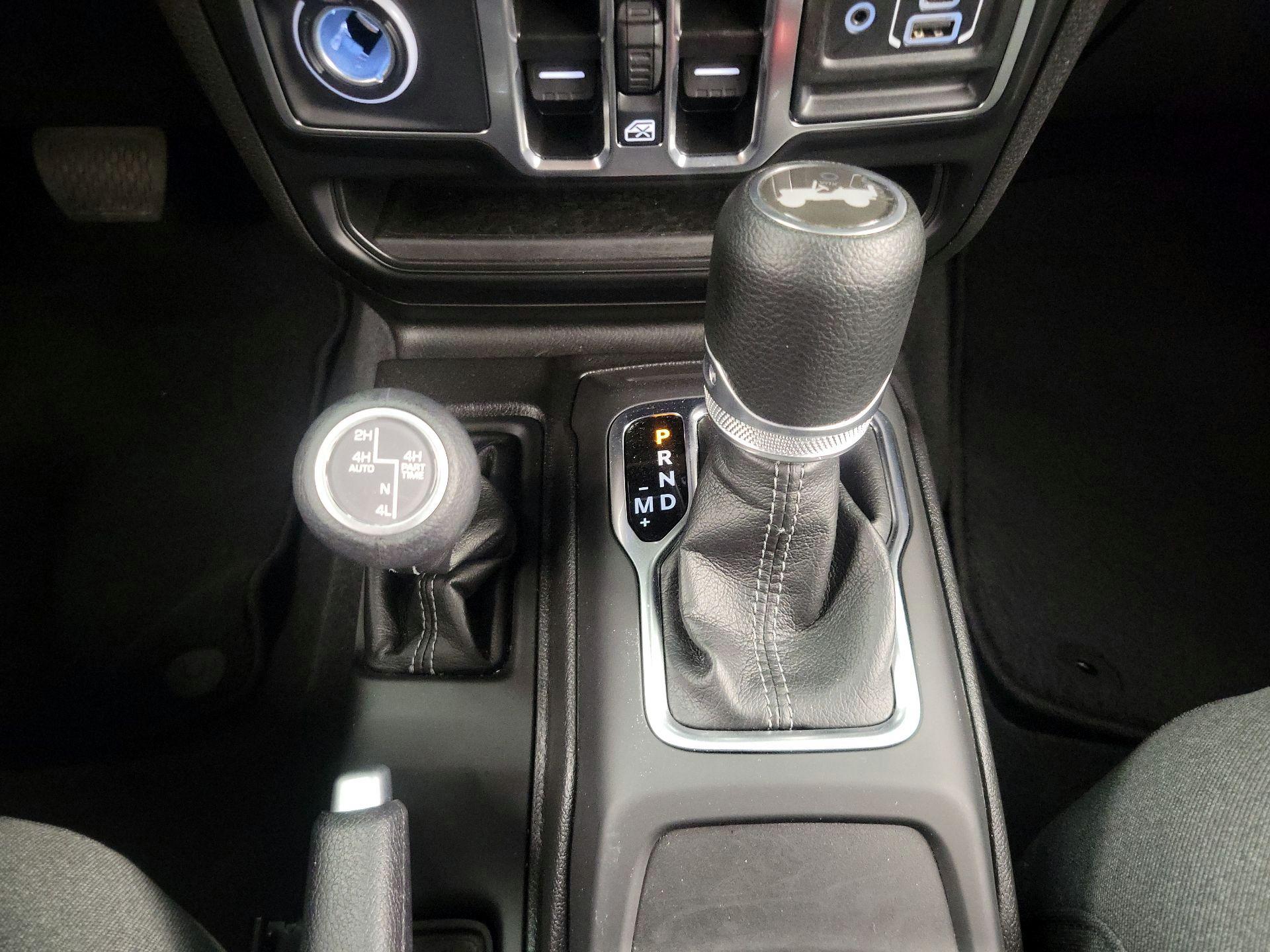 Thumbnail: 2025 Jeep Wrangler - 17