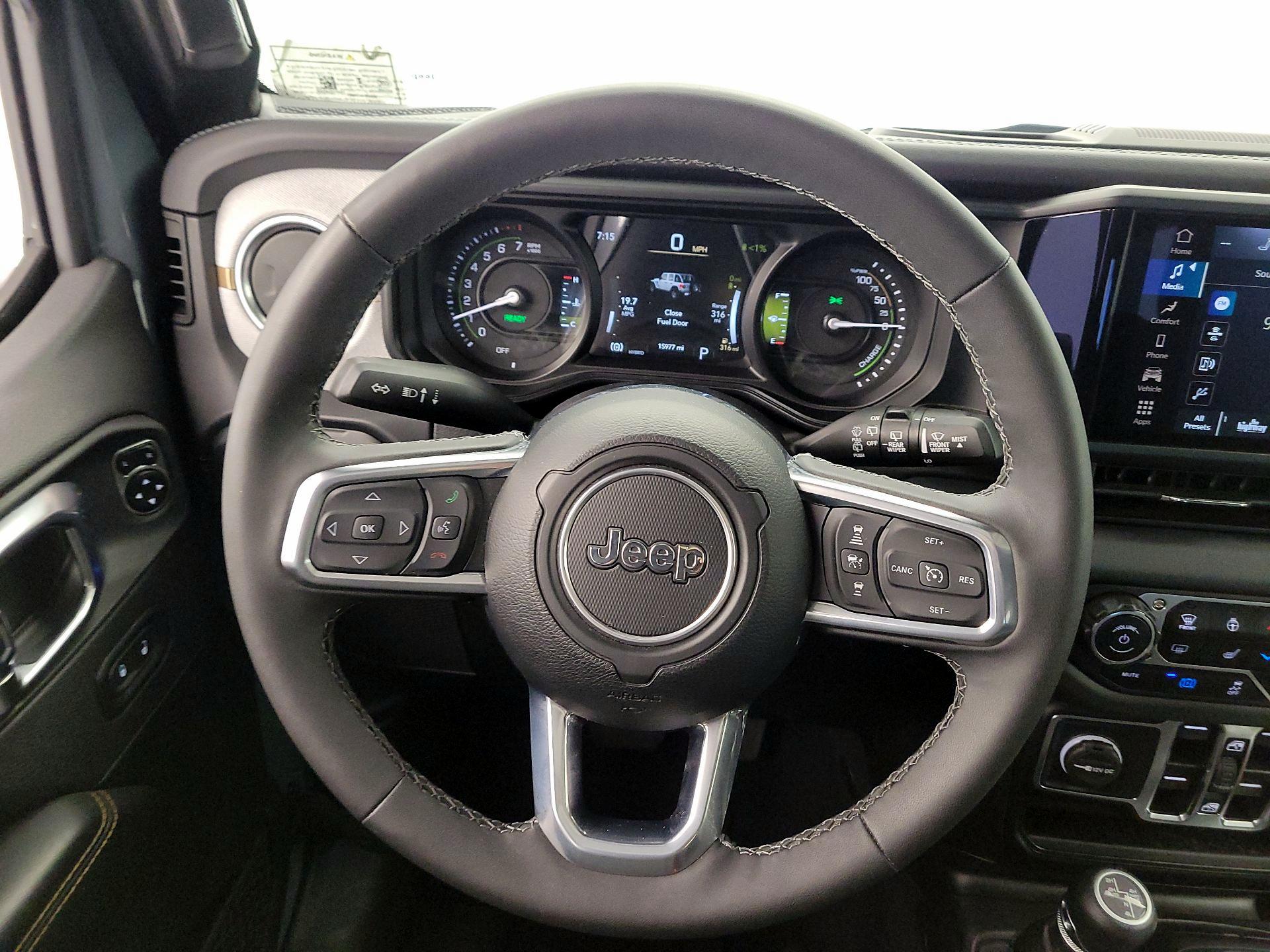 Thumbnail: 2025 Jeep Wrangler - 10