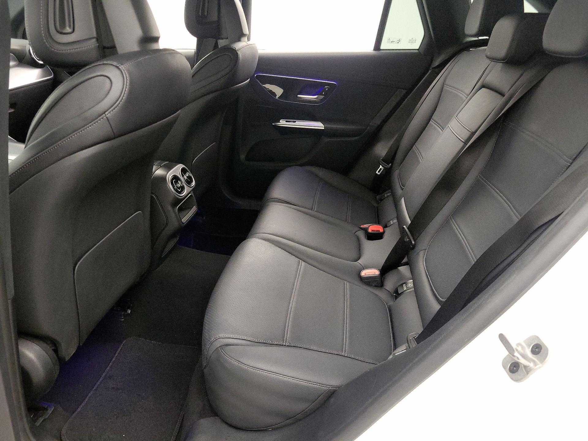 Thumbnail: 2024 Mercedes-Benz GLC - 18